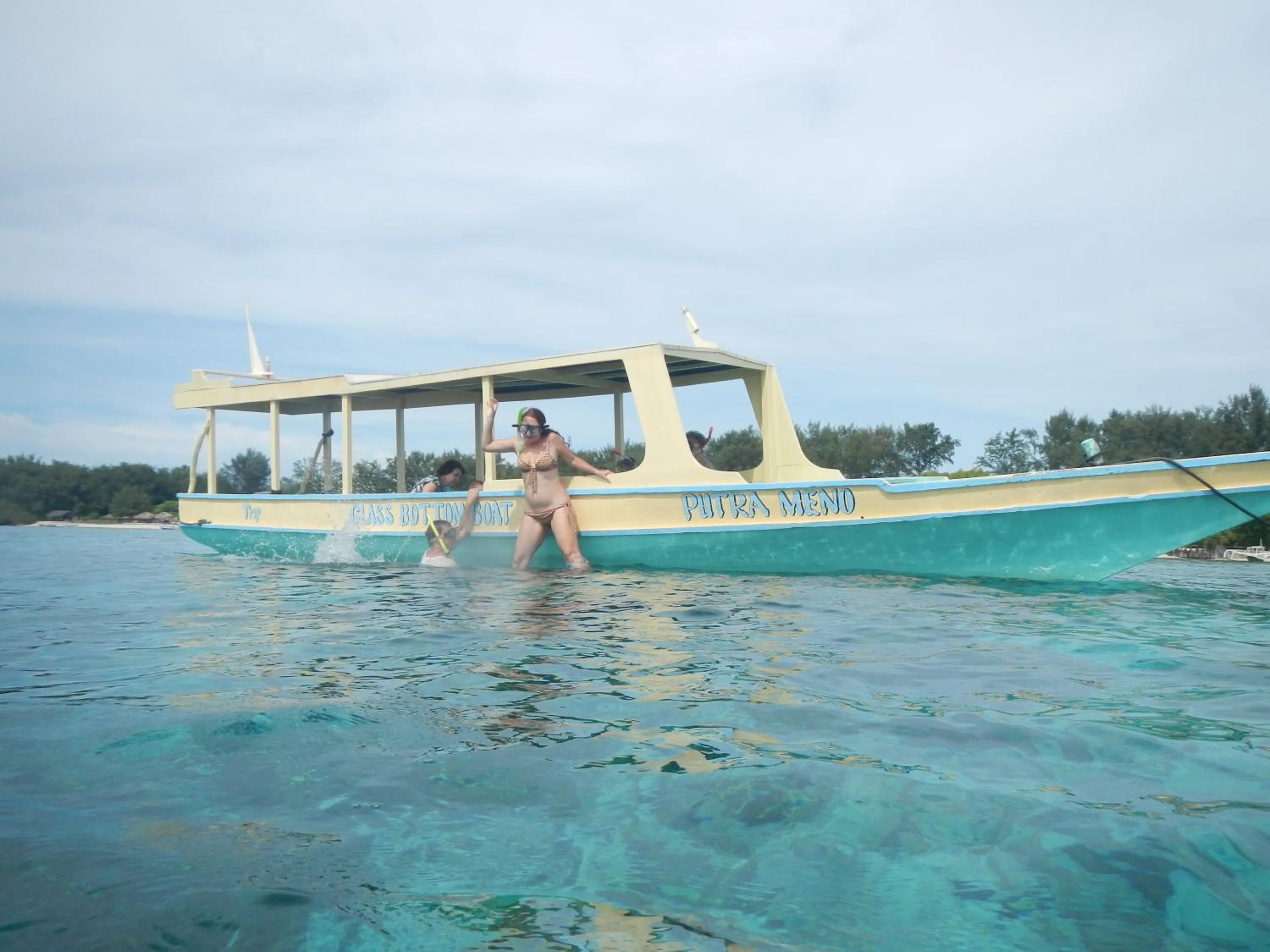 Snorkeling in II Bungalow