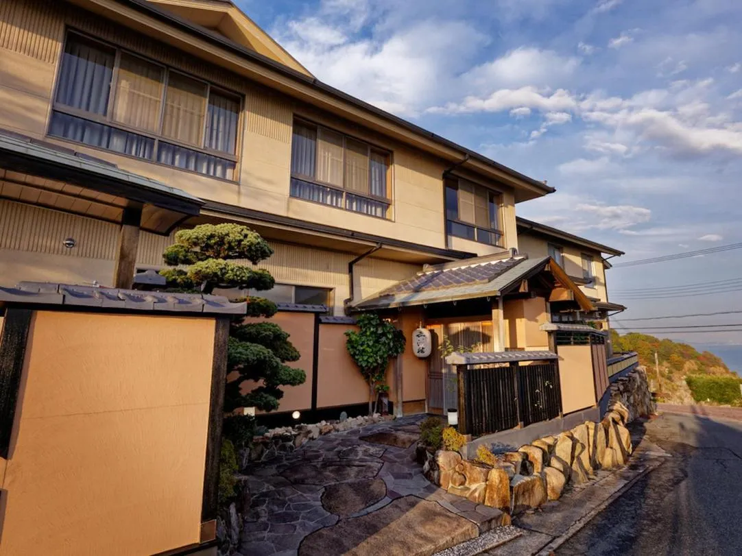 Property building in Donkairo