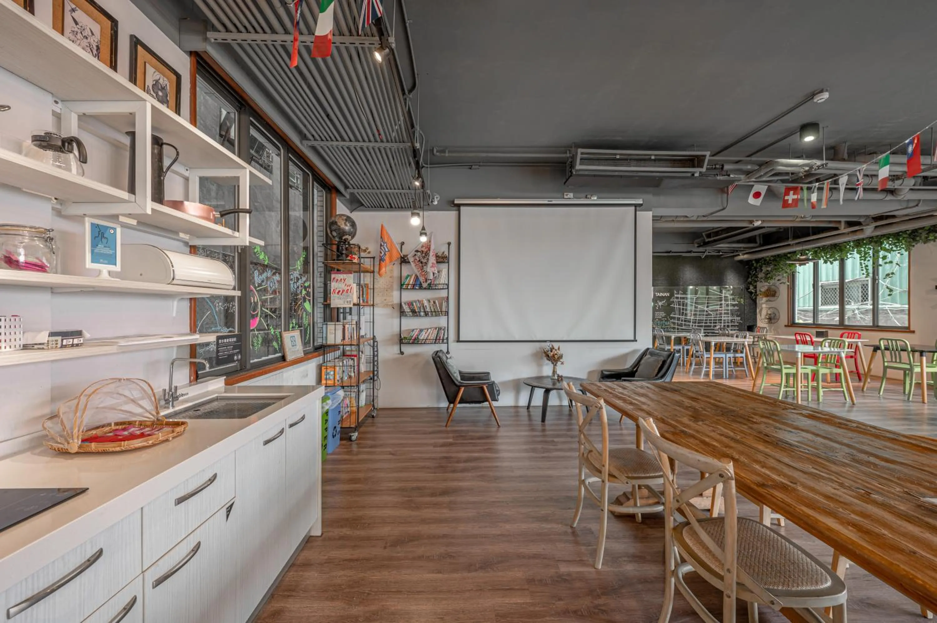 Seating area in Light Hostel - Tainan