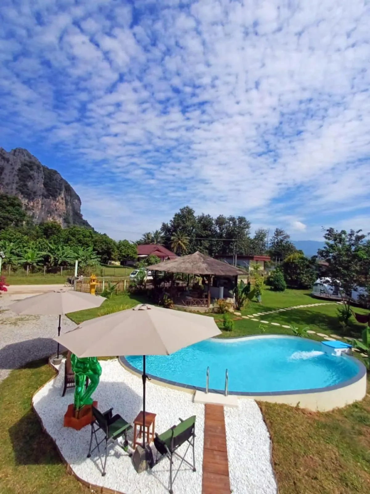 Garden view in Sabai Glamping Vang Vieng