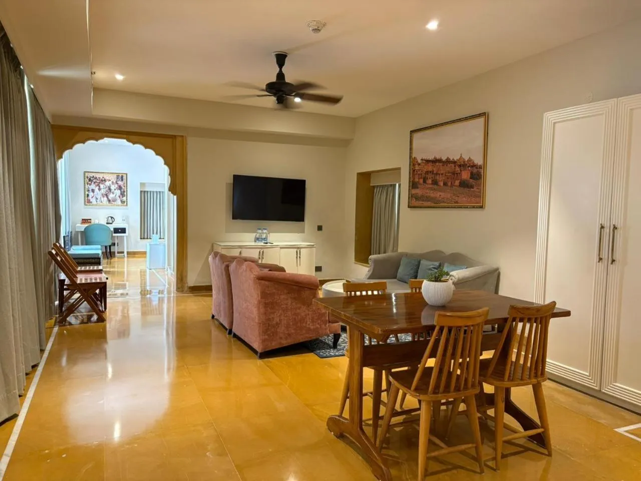 TV and multimedia in Storii By ITC Hotels, Jaisalmer