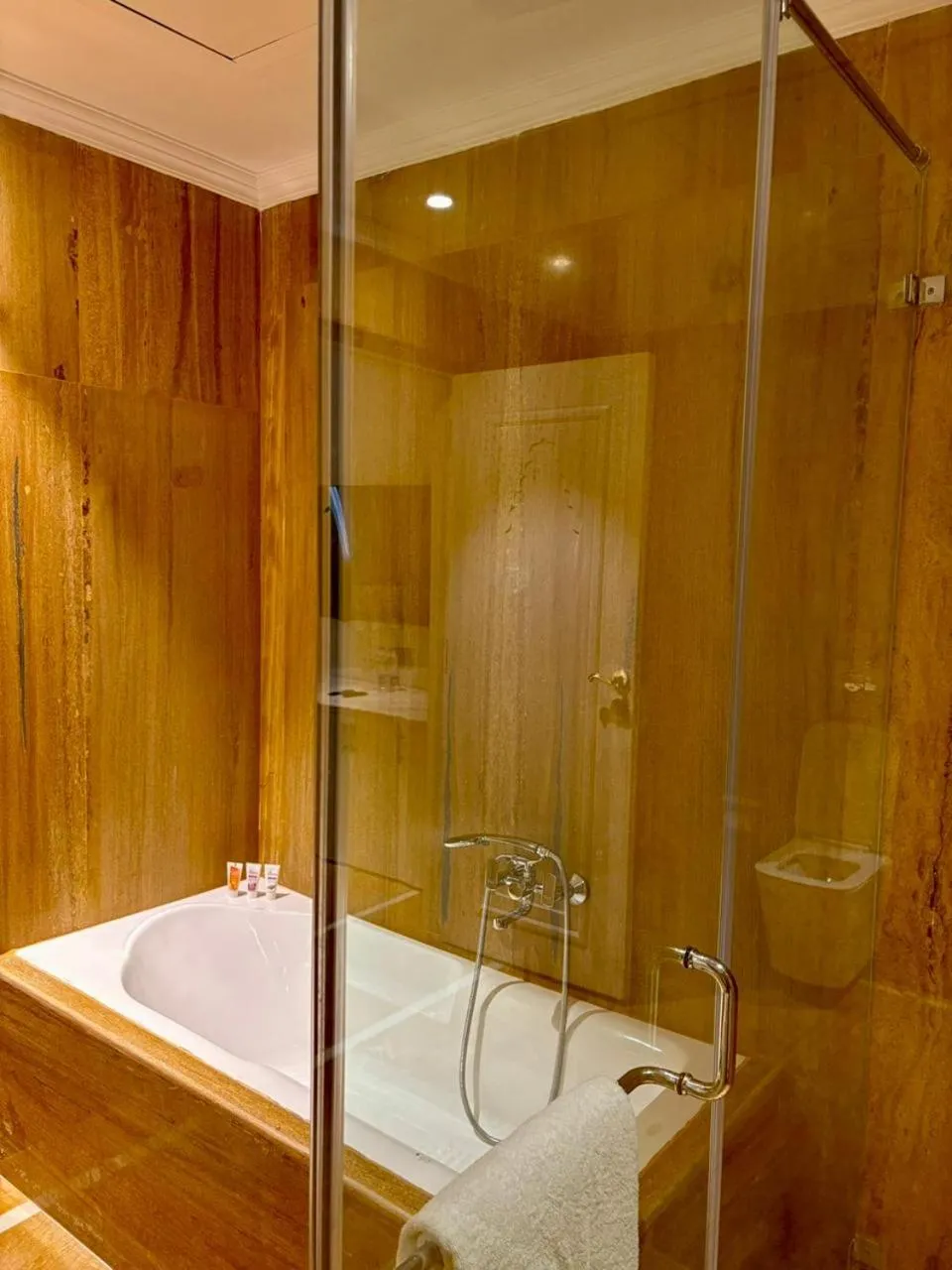 Toilet in Storii By ITC Hotels, Jaisalmer