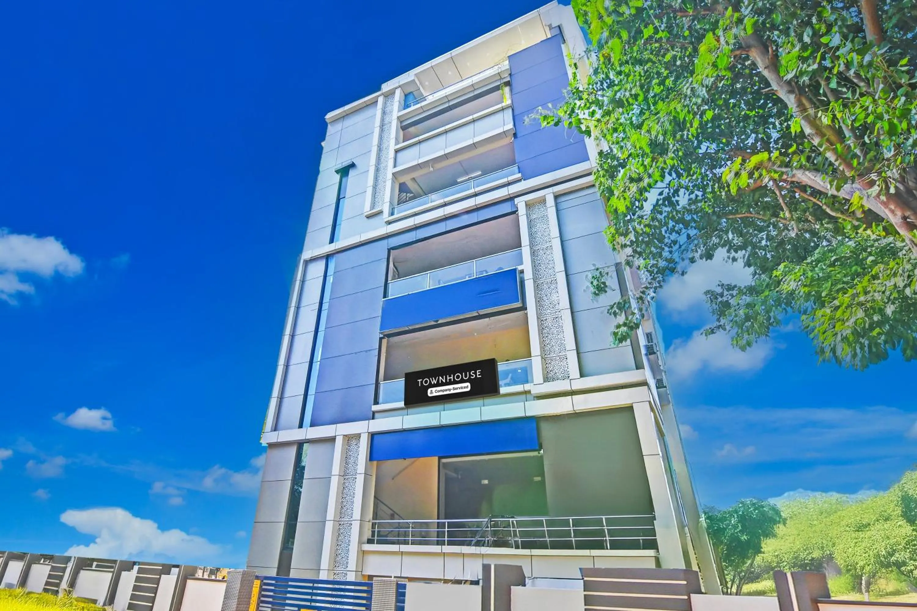 Facade/entrance in Super Townhouse Dwarakanagar Near Gurudwara