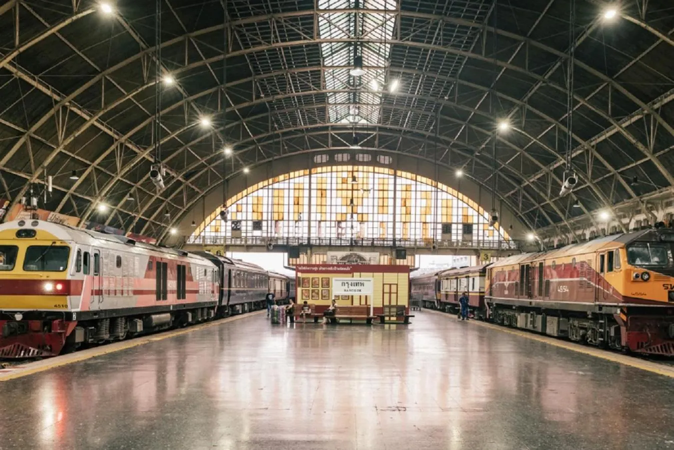 Nearby landmark in XX GO INN MRT Hua Lamphong Yaowarat