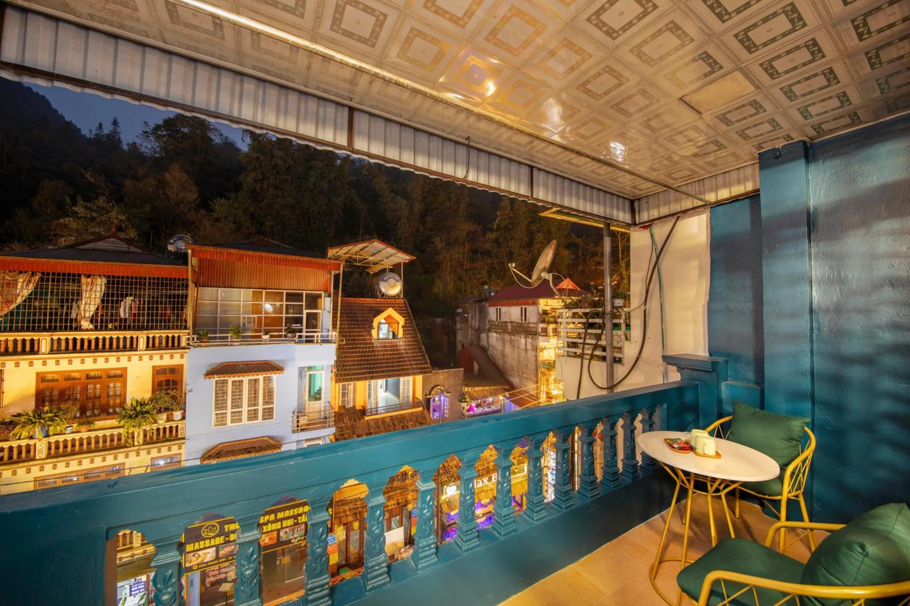 Balcony/Terrace in Little View Homestay