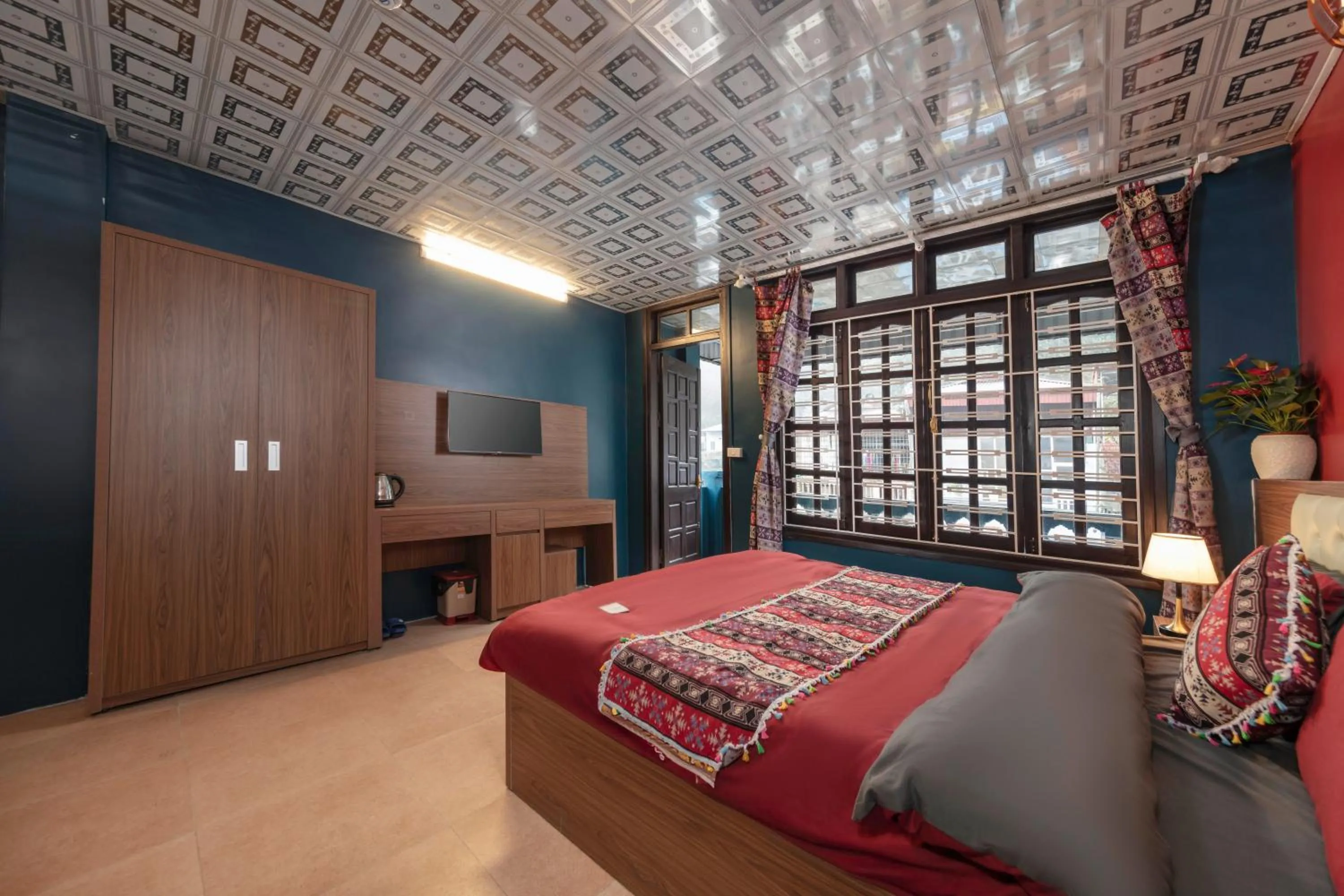 TV and multimedia, Bed in Little View Homestay