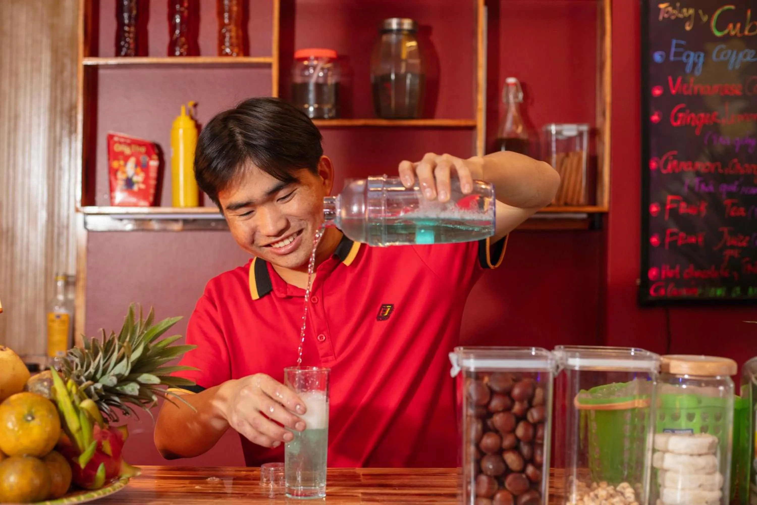 Food and drinks in Little View Homestay