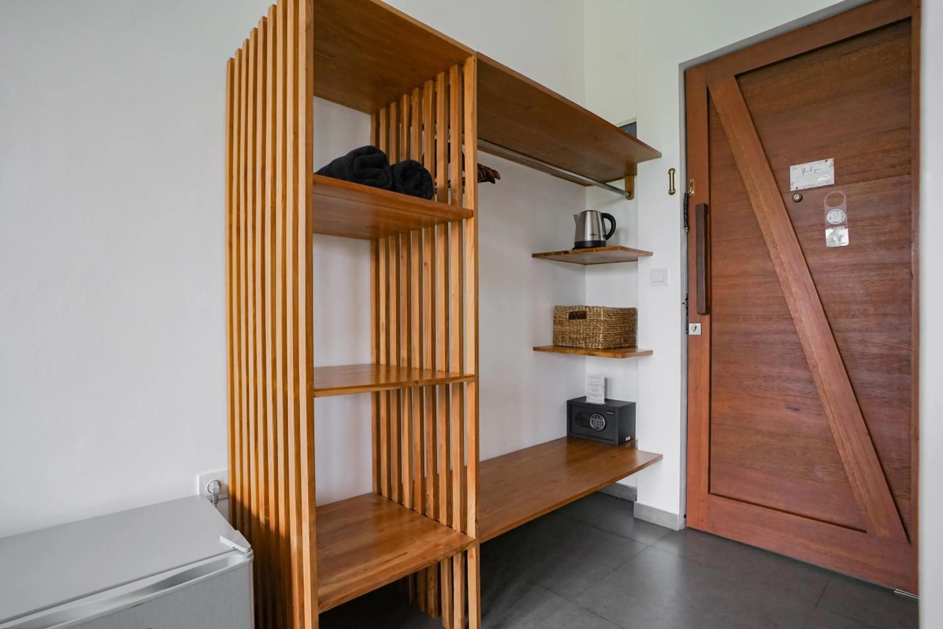 wardrobe in Suksma Guesthouse