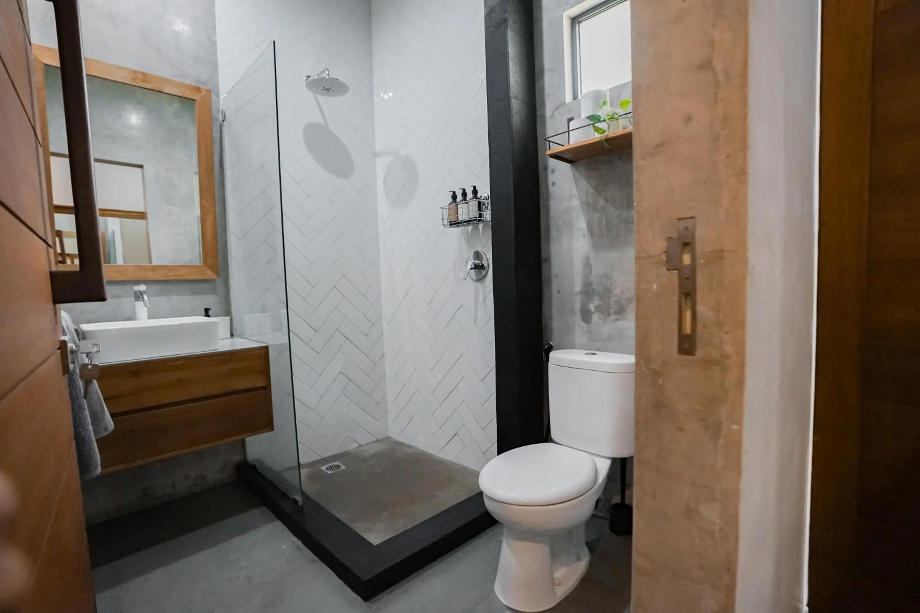 Shower in Suksma Guesthouse