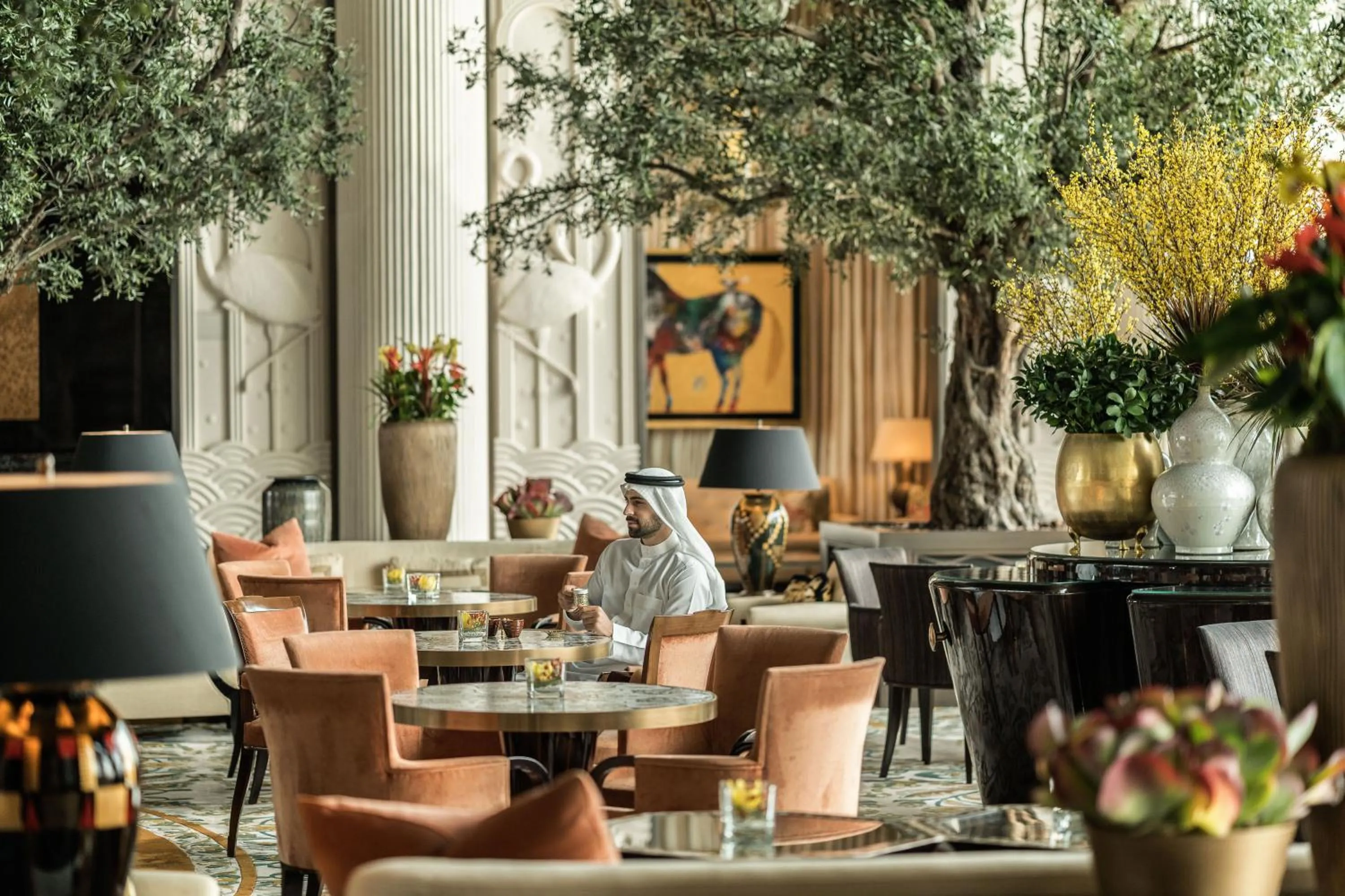 Restaurant/places to eat in Four Seasons Hotel Bahrain Bay