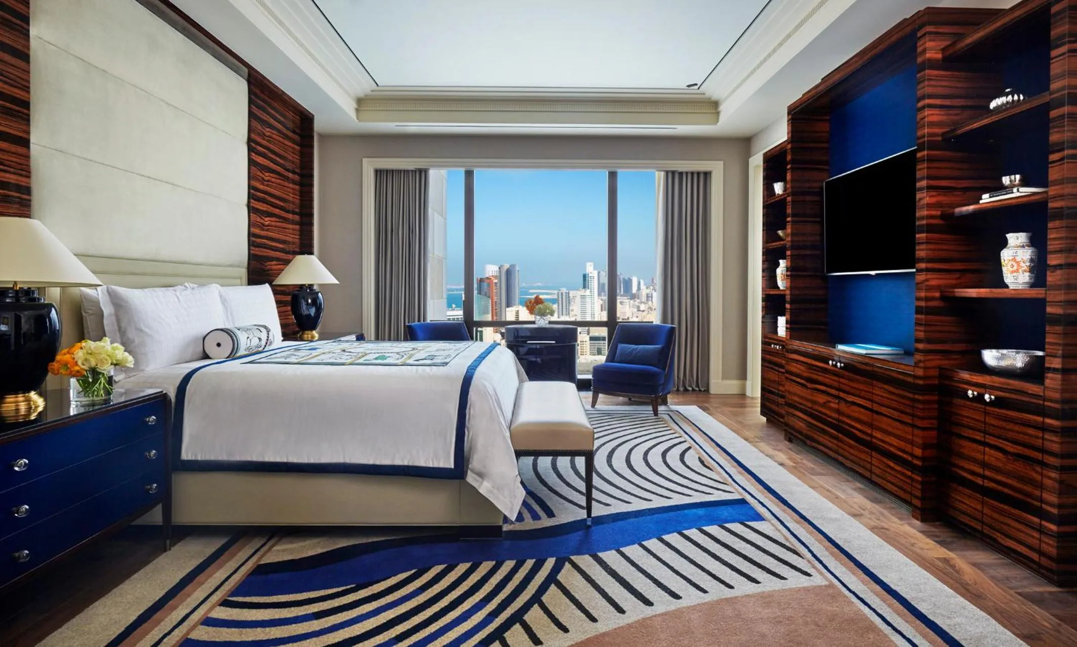 Bedroom, Bed in Four Seasons Hotel Bahrain Bay