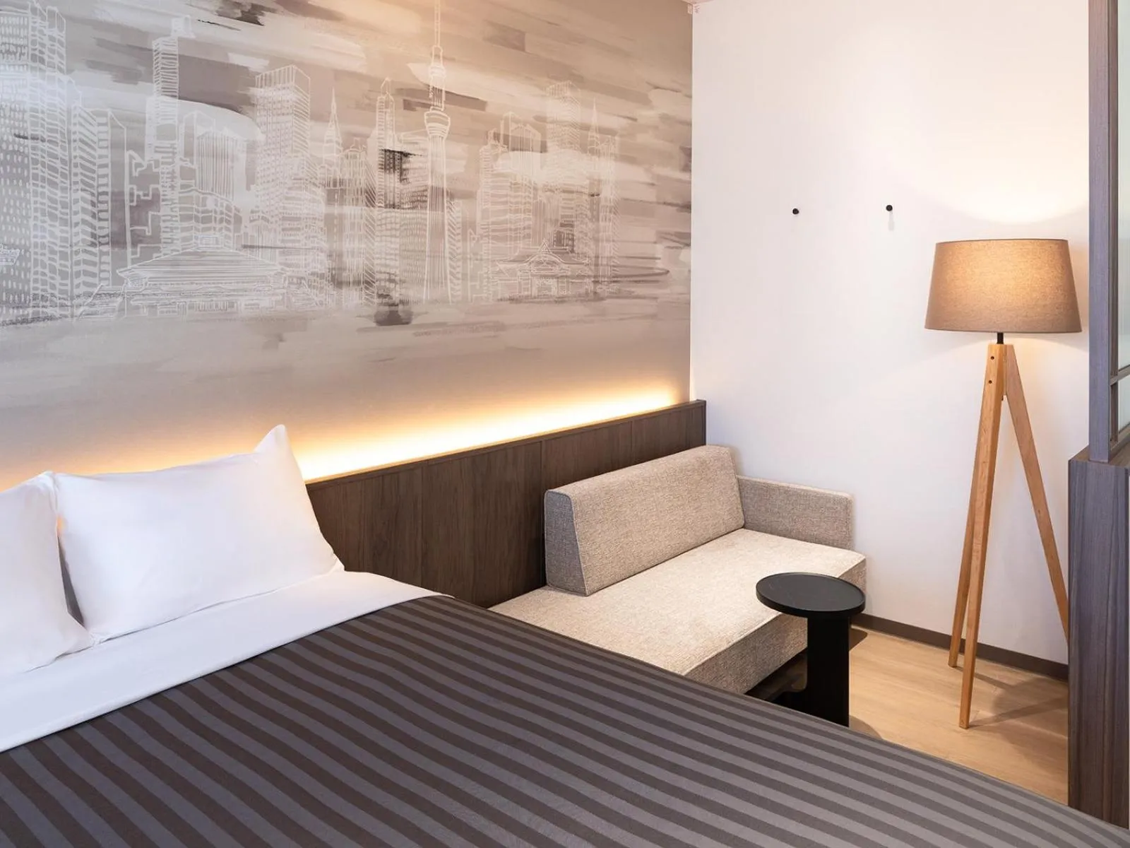 Bed in The OneFive Tokyo Kameido