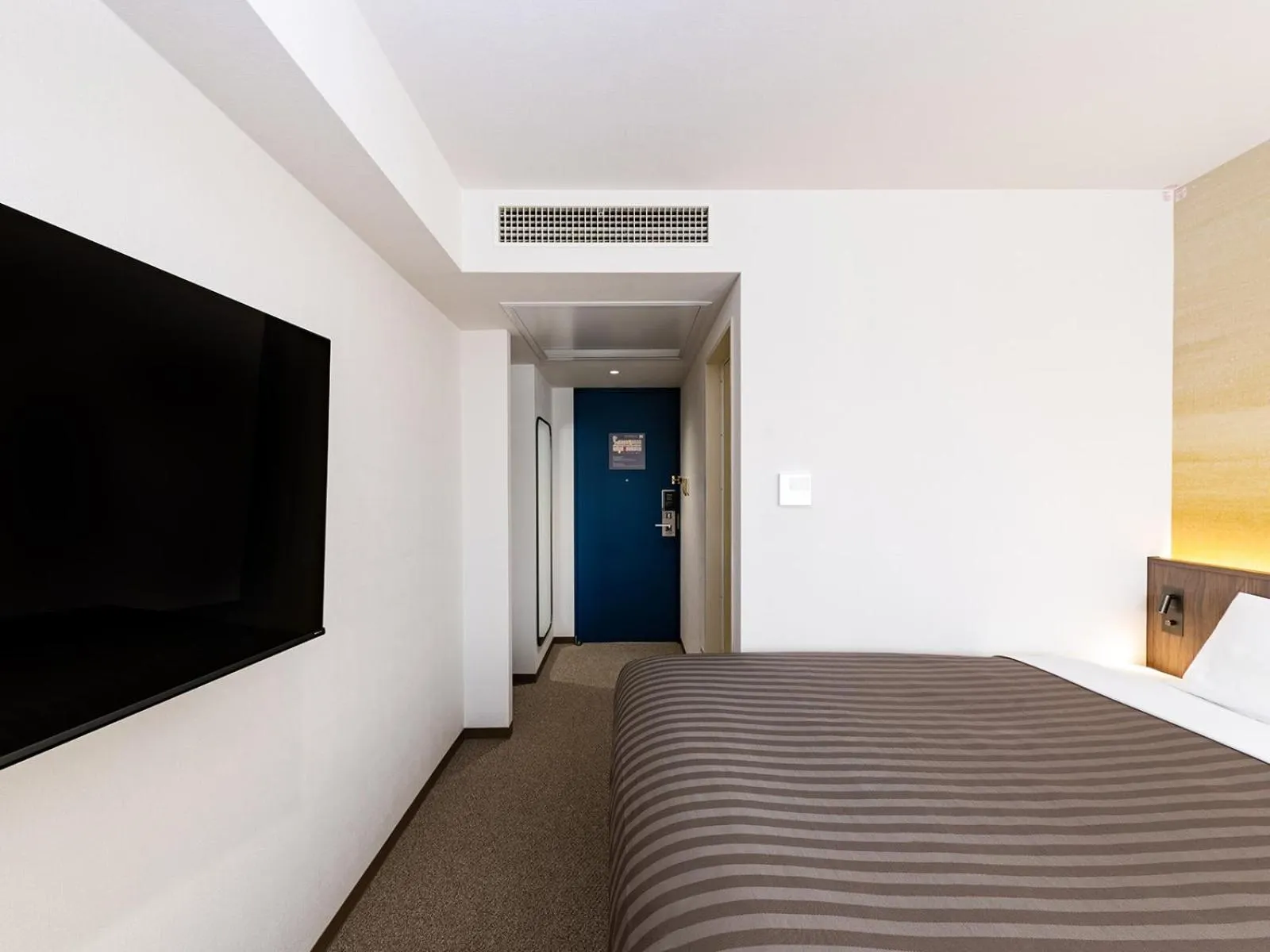 Bed in The OneFive Tokyo Kameido