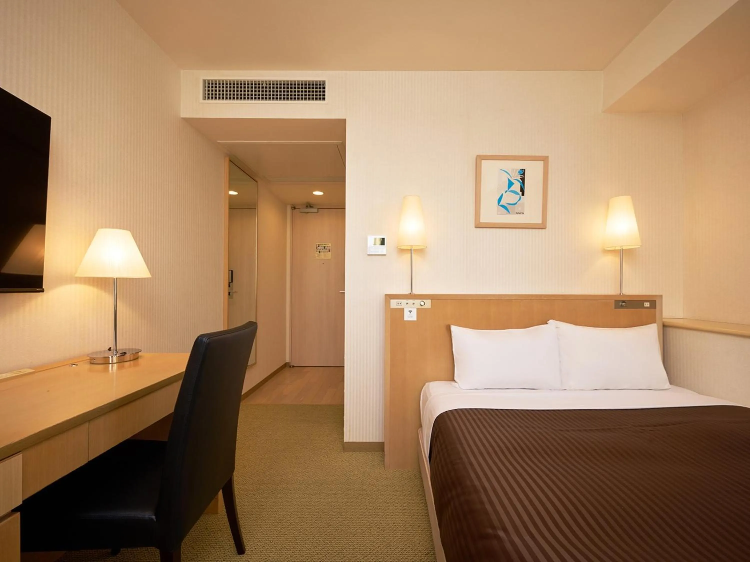 Photo of the whole room, Bed in The OneFive Tokyo Kameido