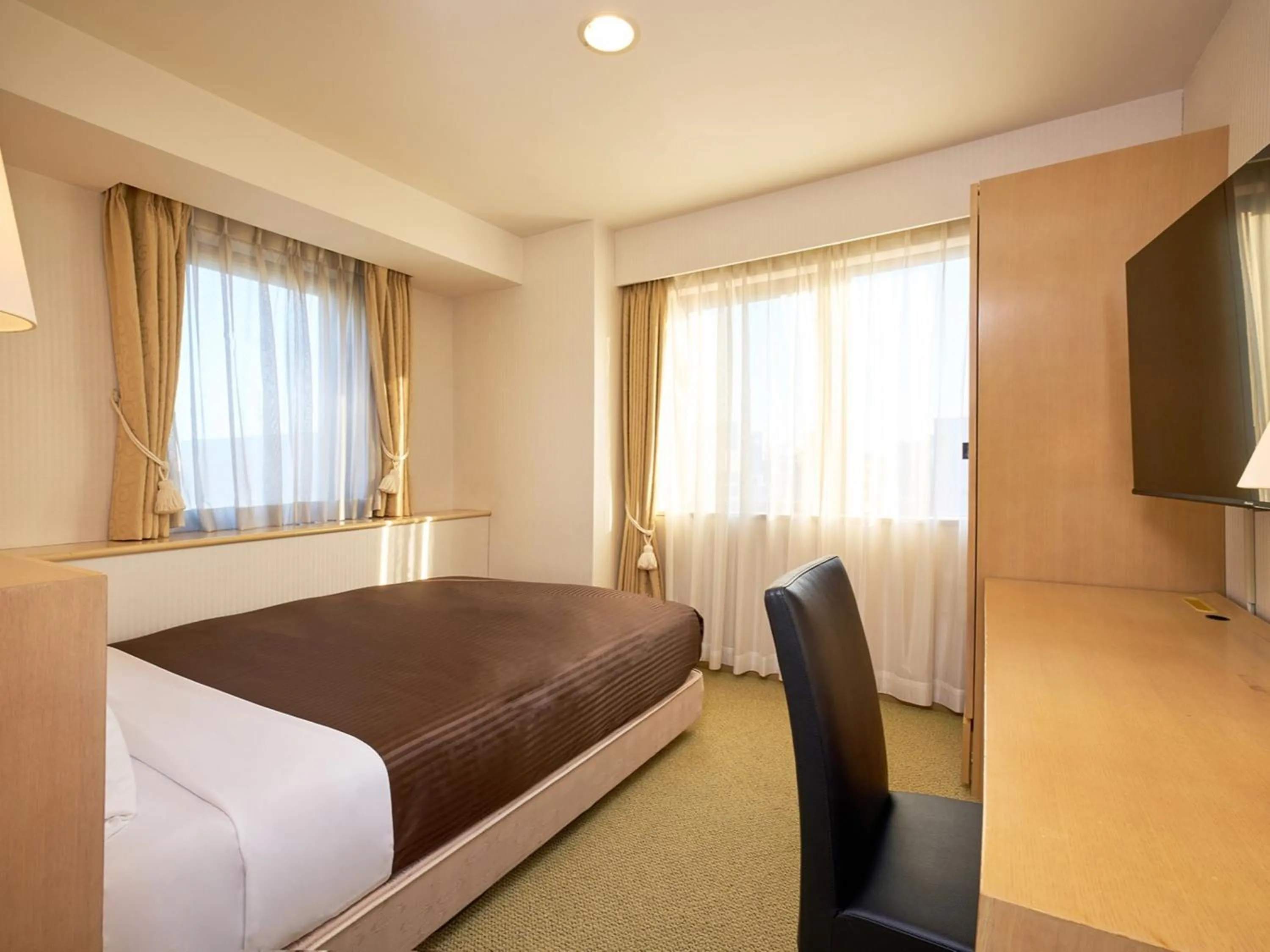 Photo of the whole room, Bed in The OneFive Tokyo Kameido