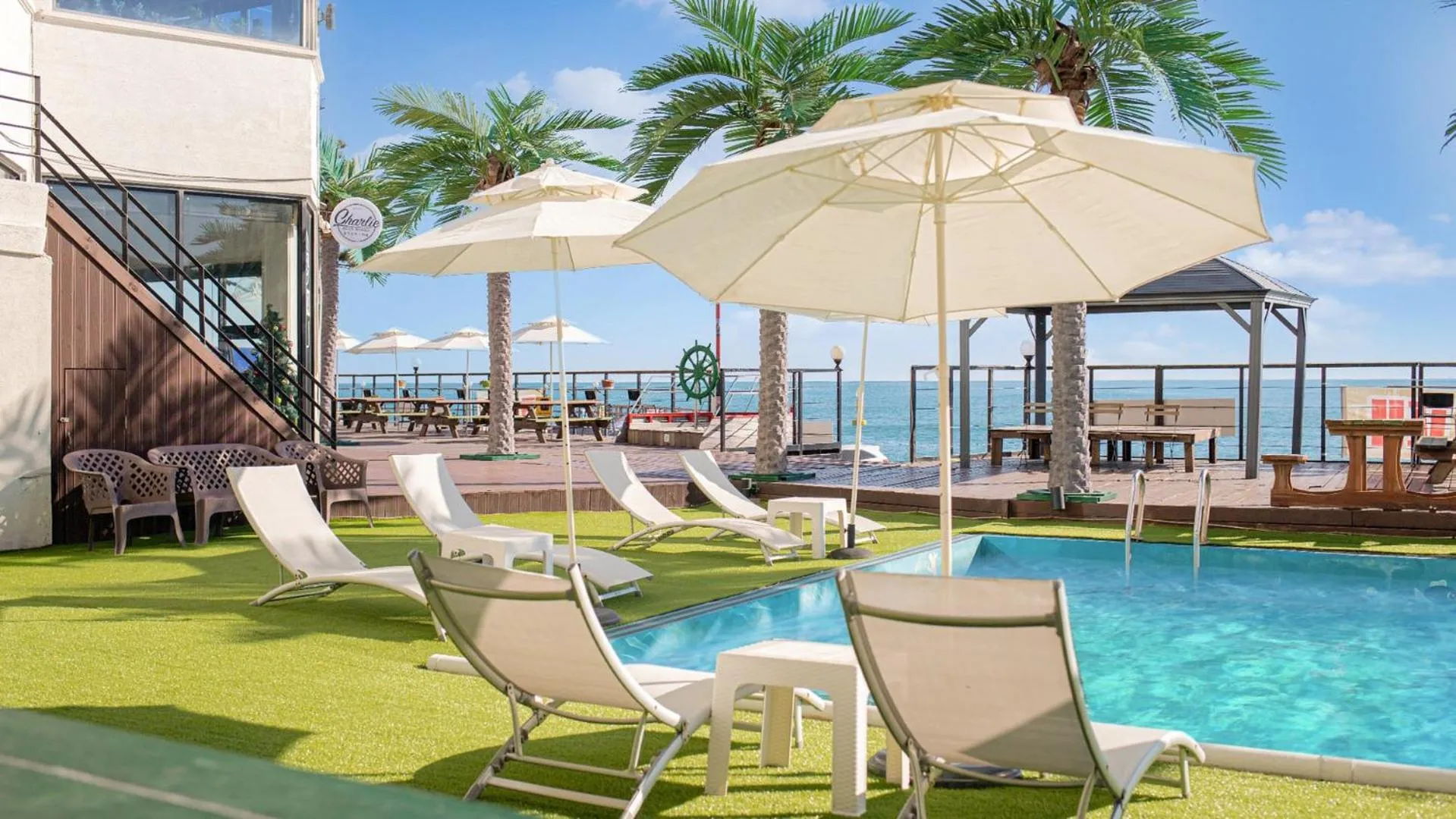 Property building in Gyeongju Neulsiwon Pension