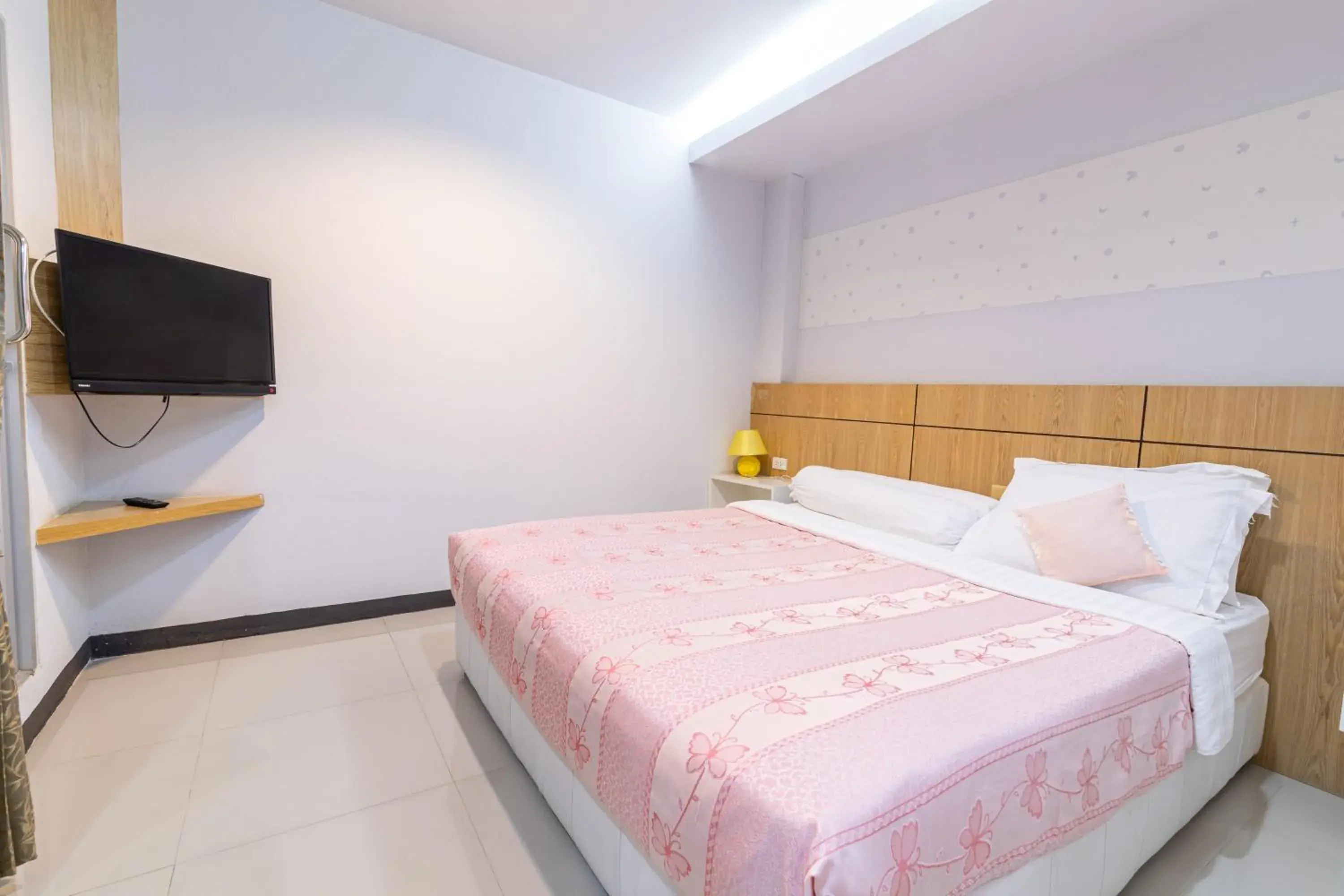 King Room in The Rama Hotel King Room in The Rama Hotel