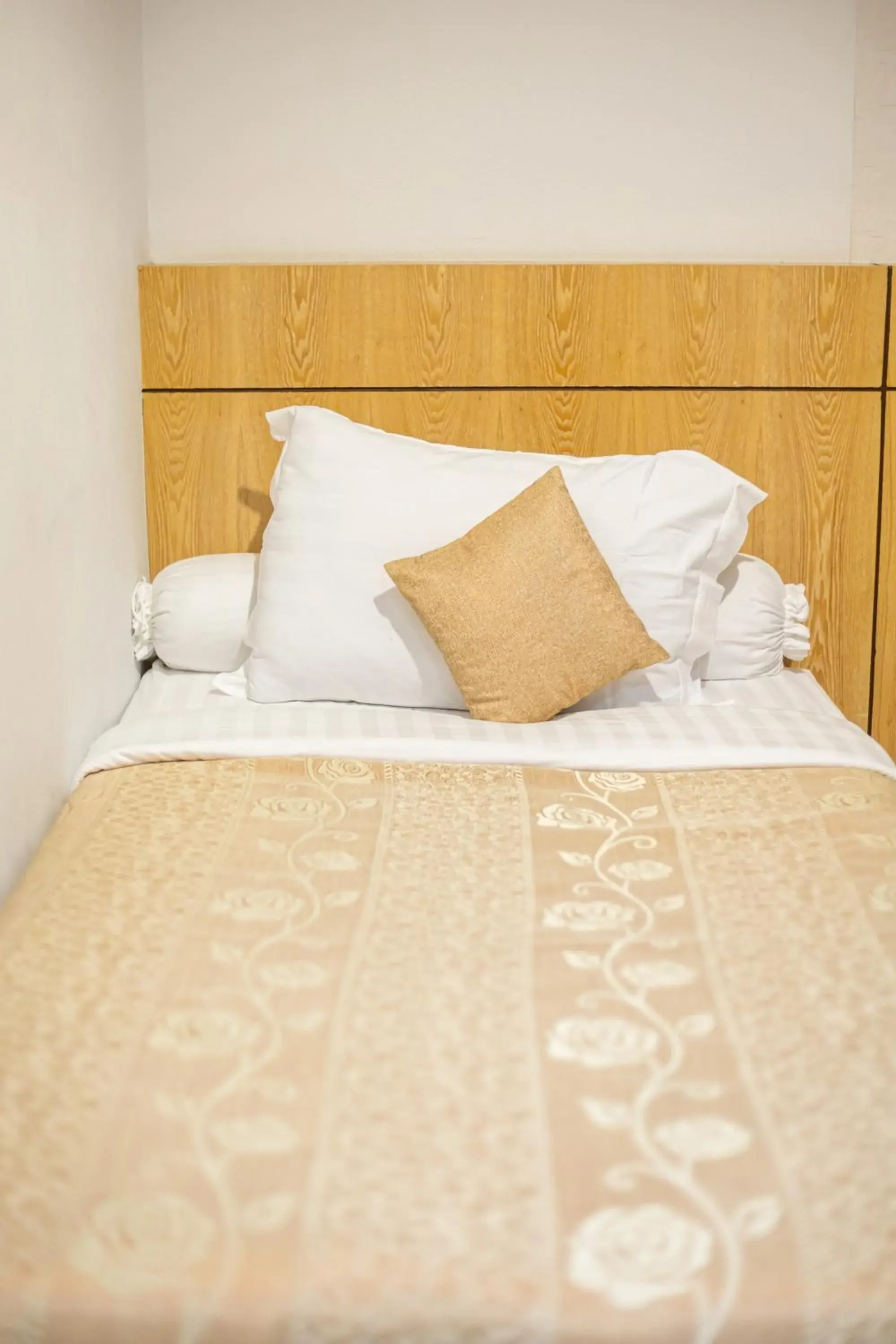 Twin Room in The Rama Hotel Twin Room in The Rama Hotel