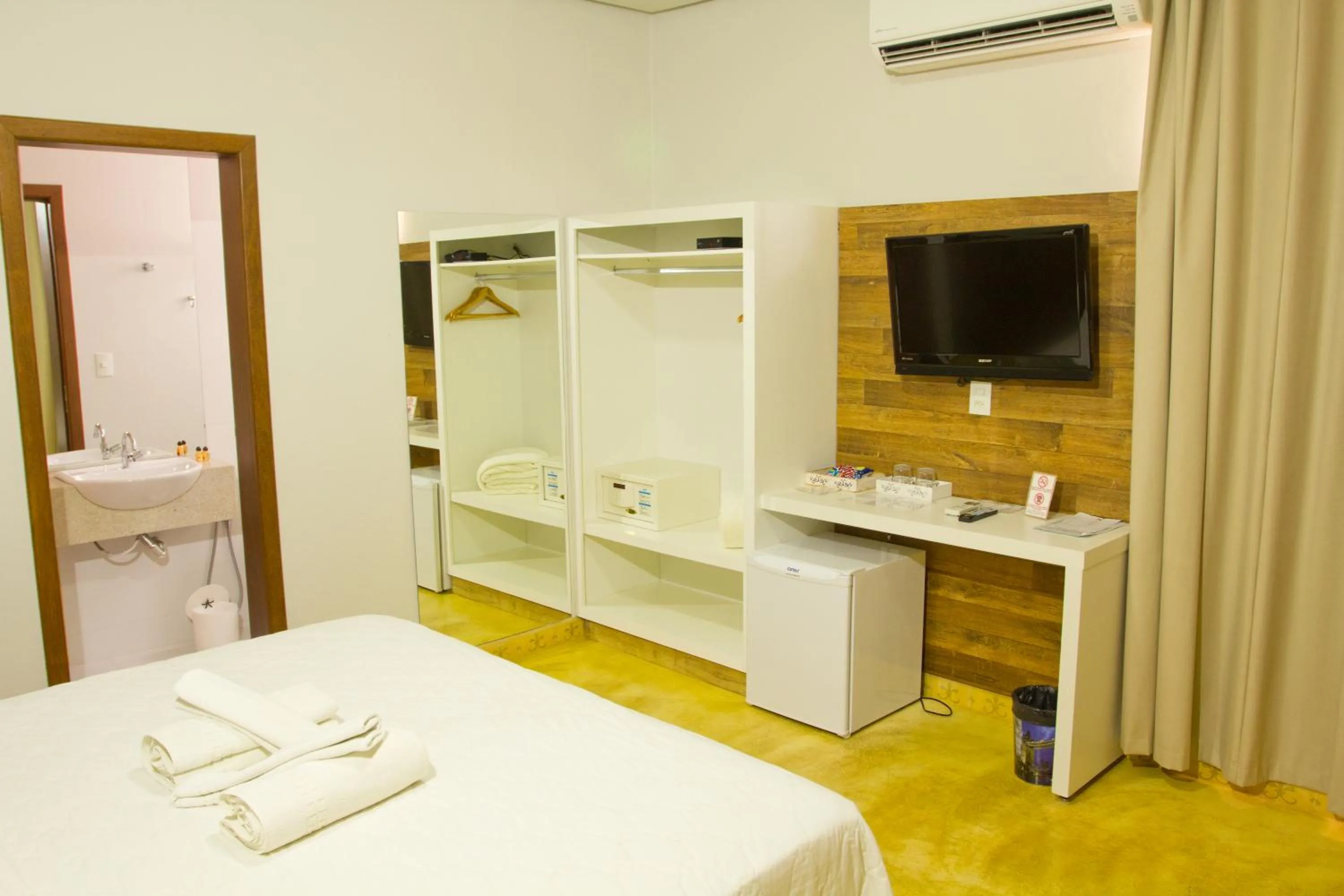 Bed in Pousada Parador da Figueira