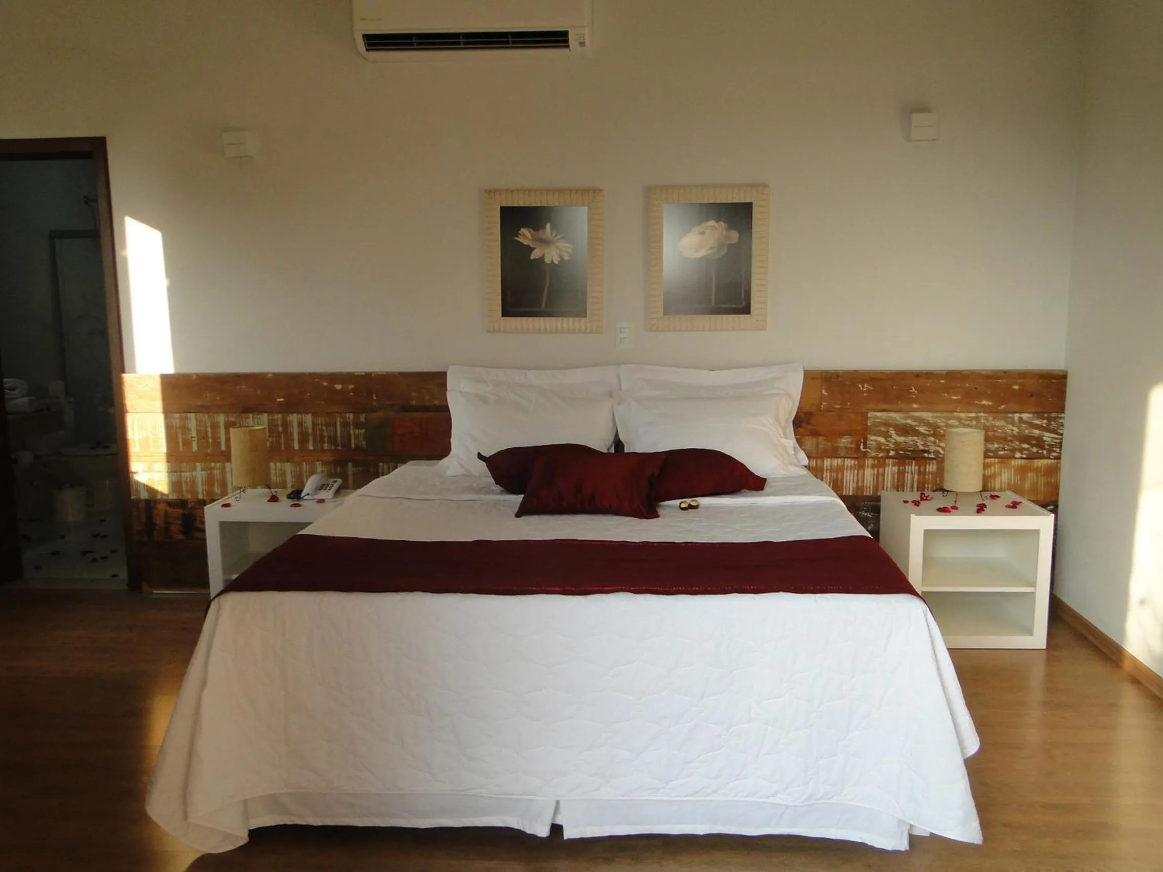 Bed in Pousada Parador da Figueira