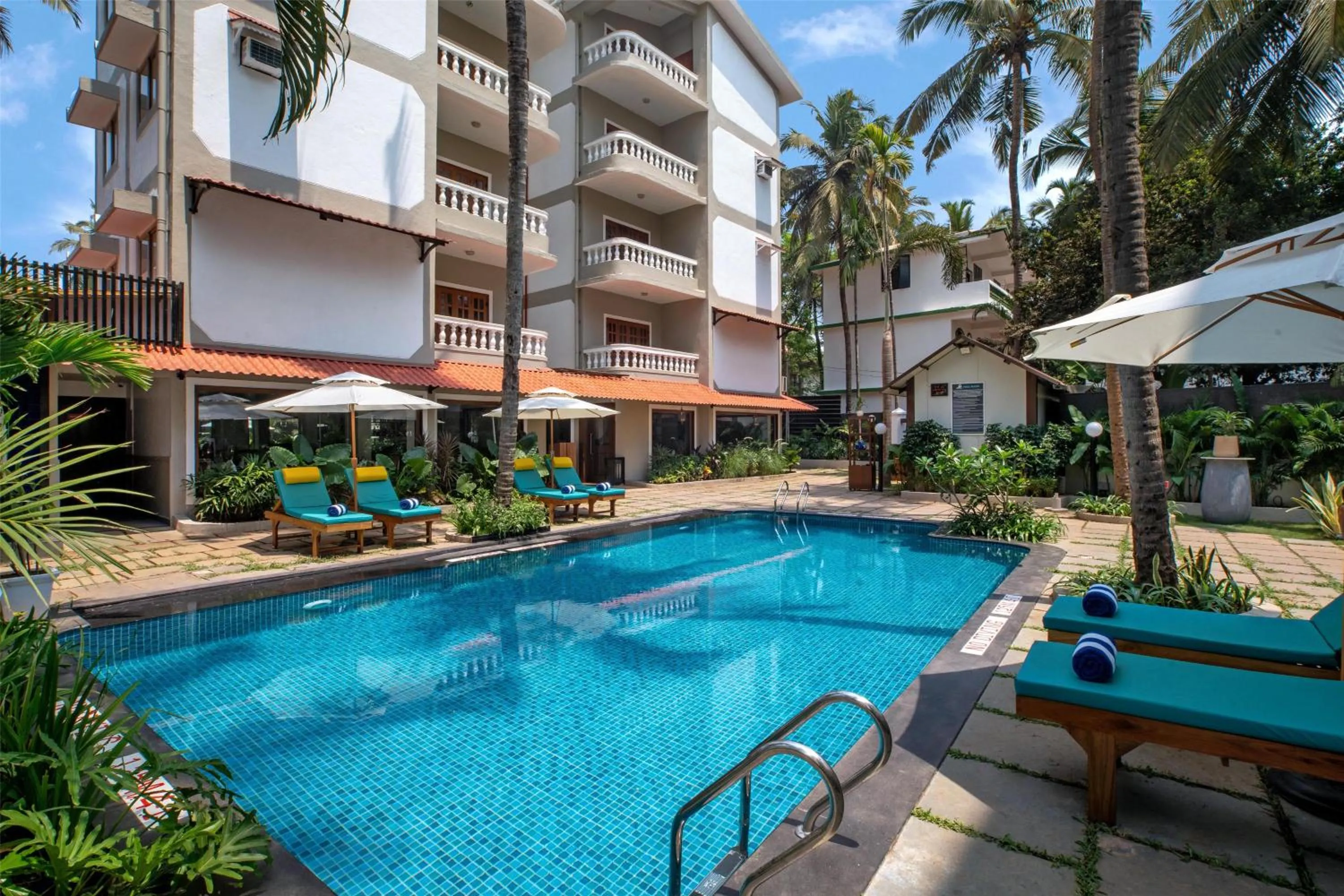 Pool view in Radisson Goa Candolim