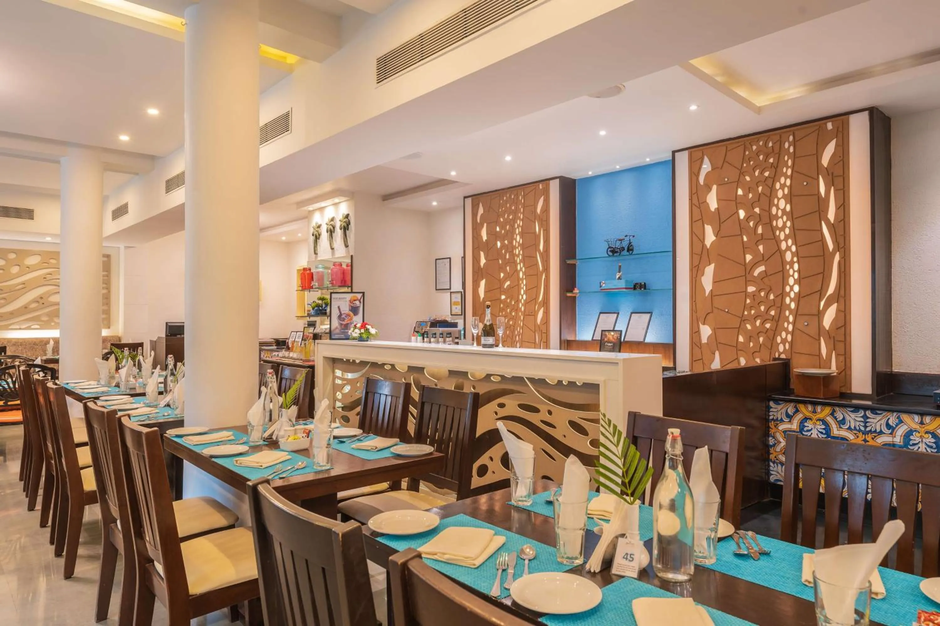 Restaurant/places to eat in Radisson Goa Candolim