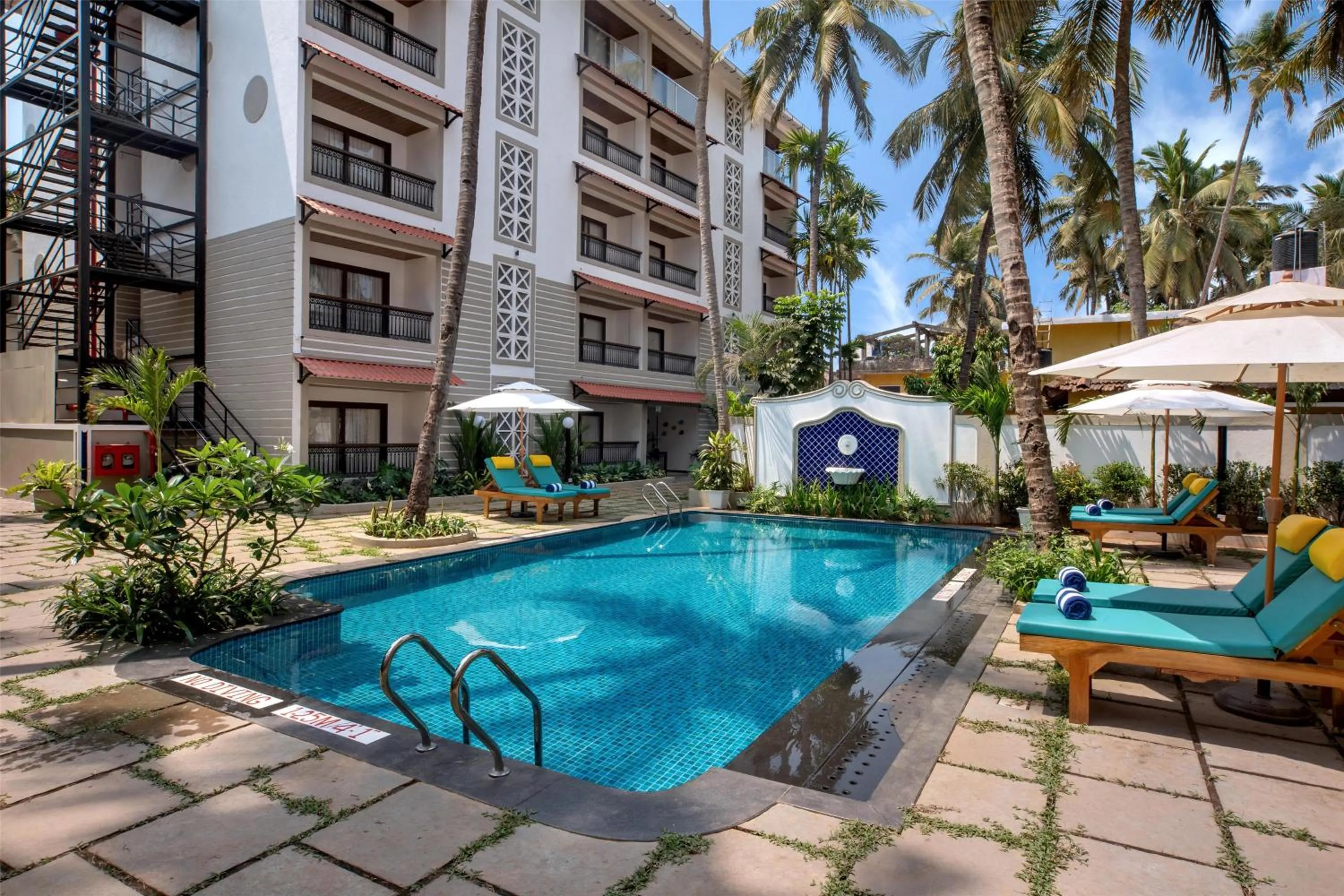 Pool view in Radisson Goa Candolim