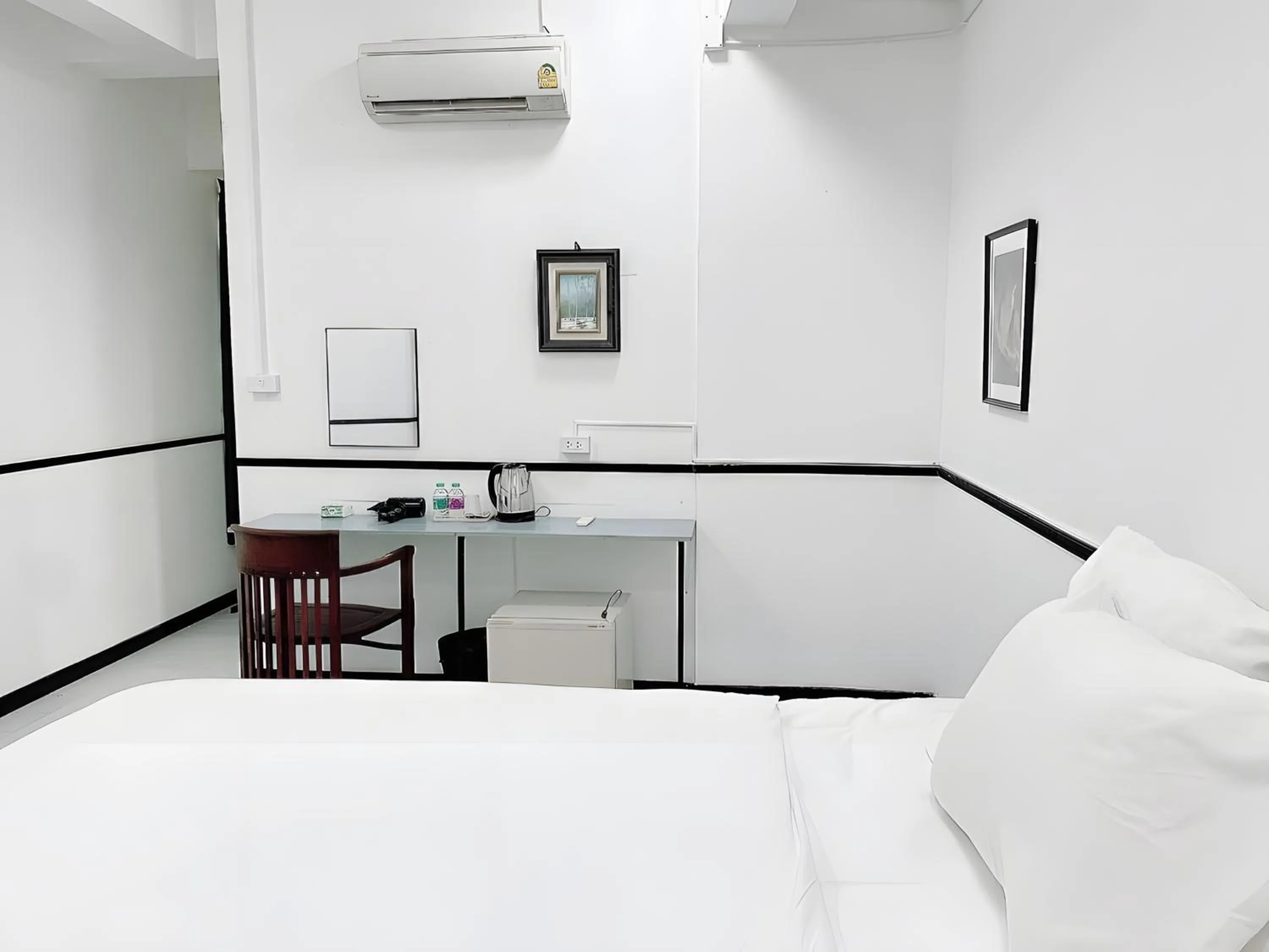 Bed in XX GO INN MRT Hua Lamphong China Town