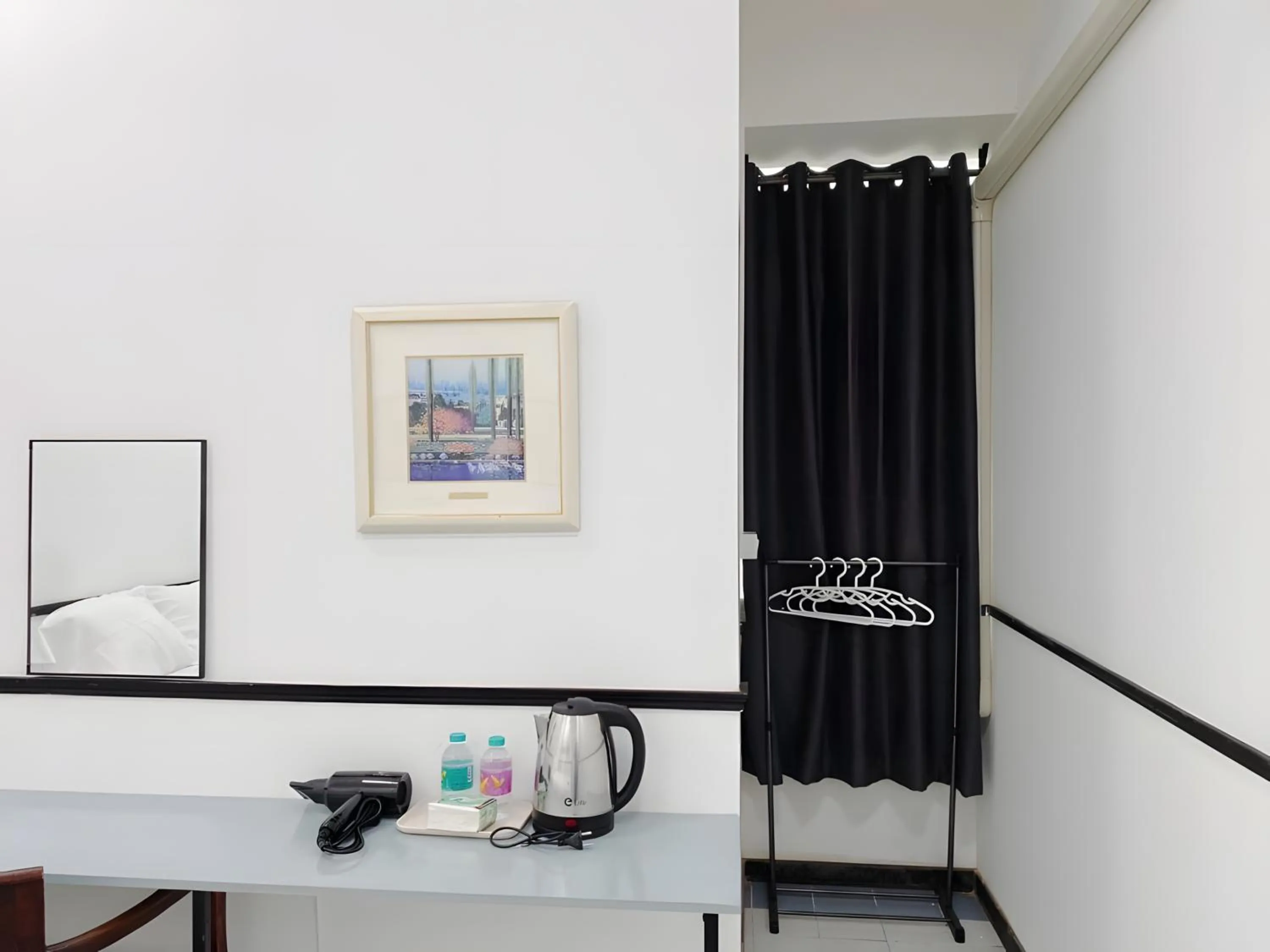 Bedroom in XX GO INN MRT Hua Lamphong China Town