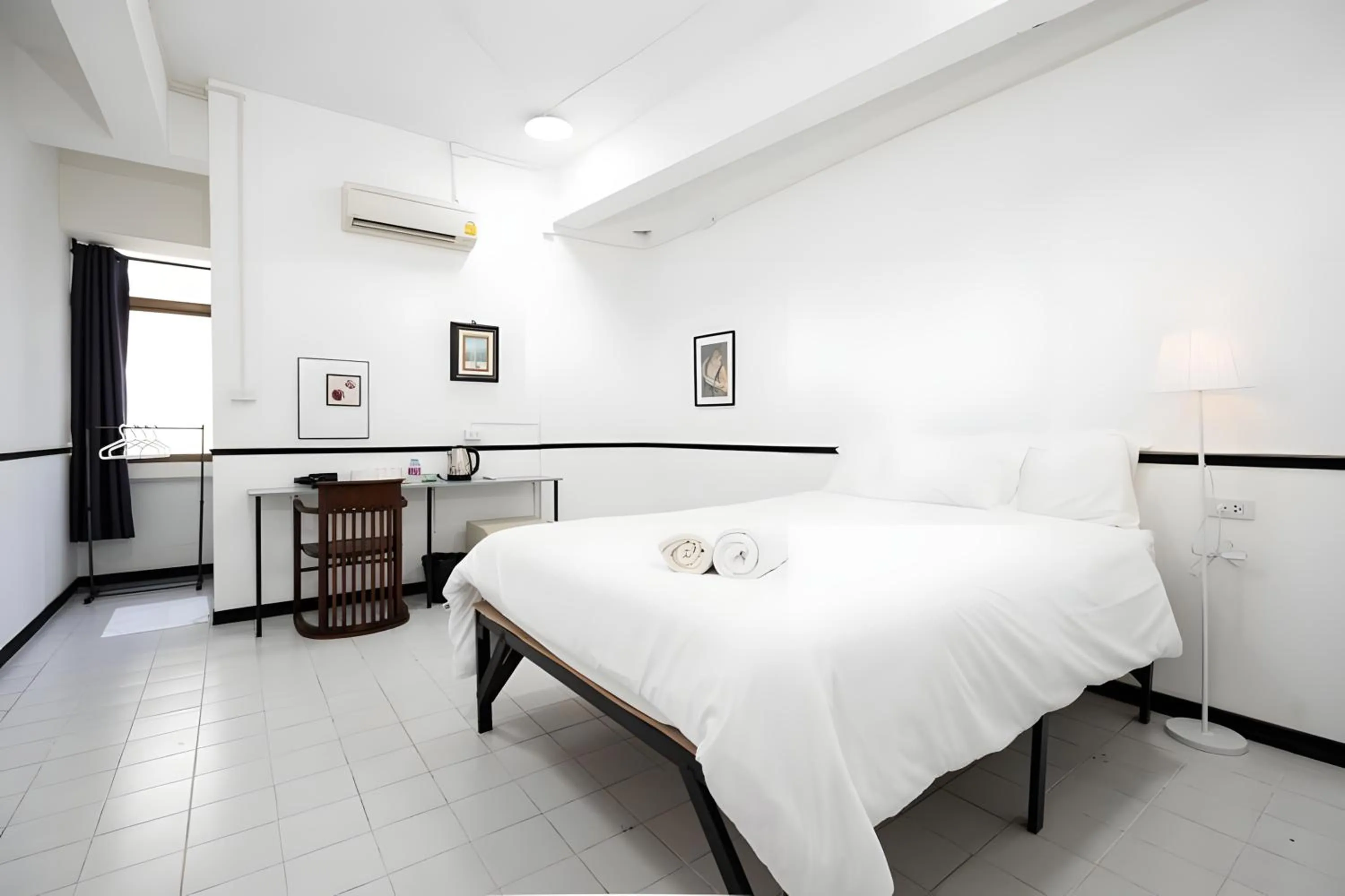 Bed in XX GO INN MRT Hua Lamphong China Town