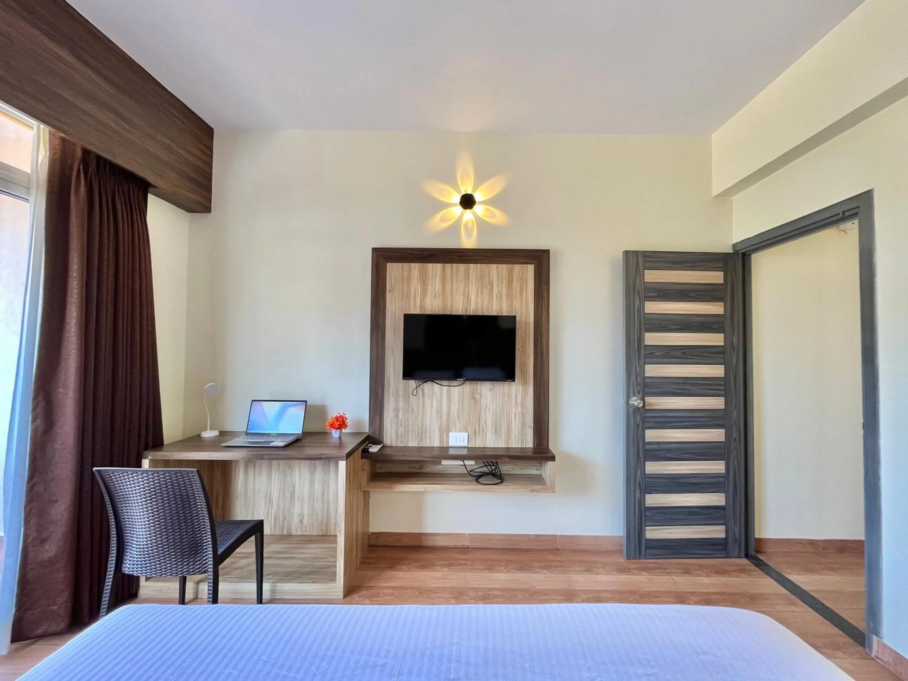 Bedroom, Bed in Lykke Suites- 2-min Drive to Colva Beach-By Goan Felicidade Hospitality PVT LTD