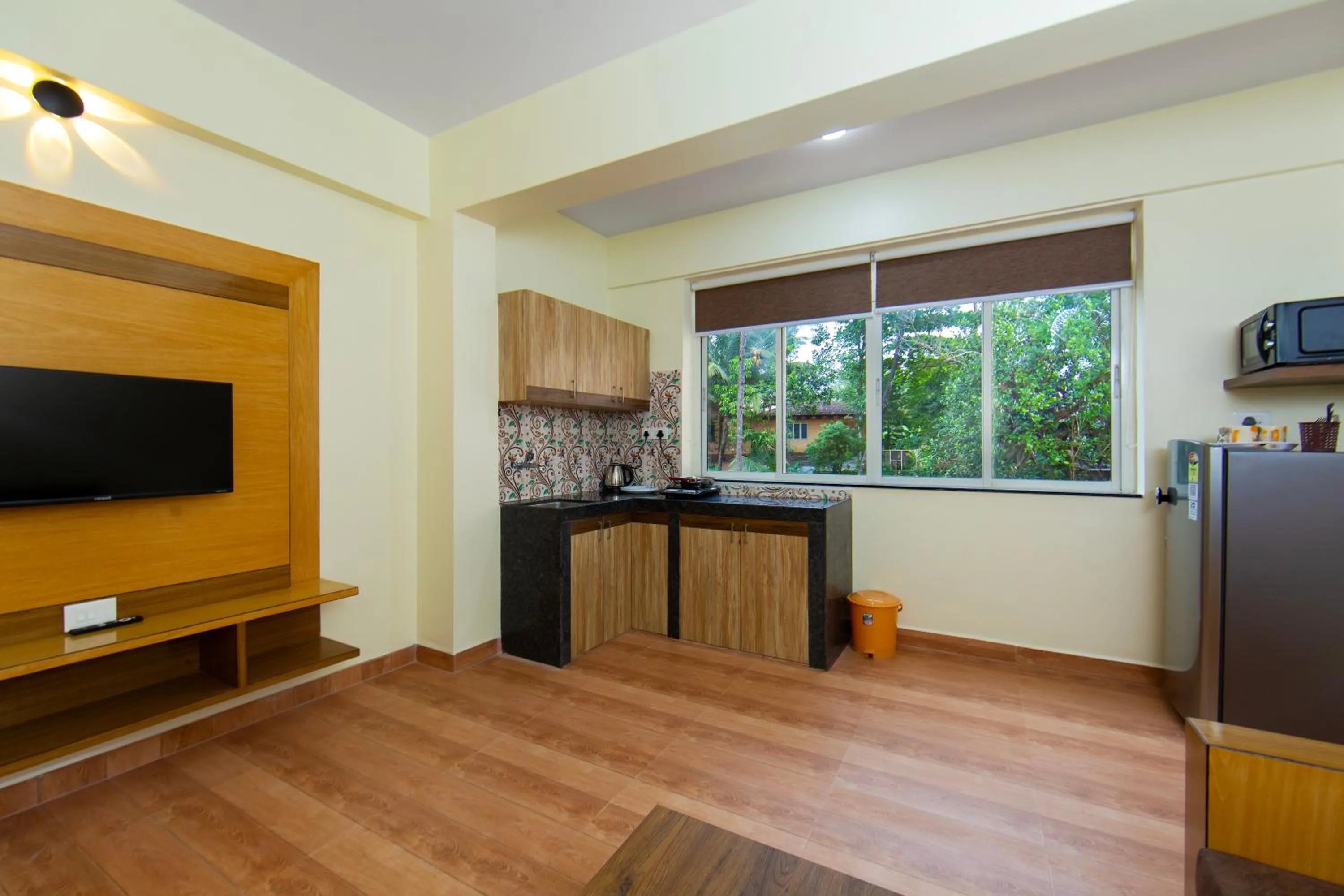 Kitchen or kitchenette in Lykke Suites- 2-min Drive to Colva Beach-By Goan Felicidade Hospitality PVT LTD