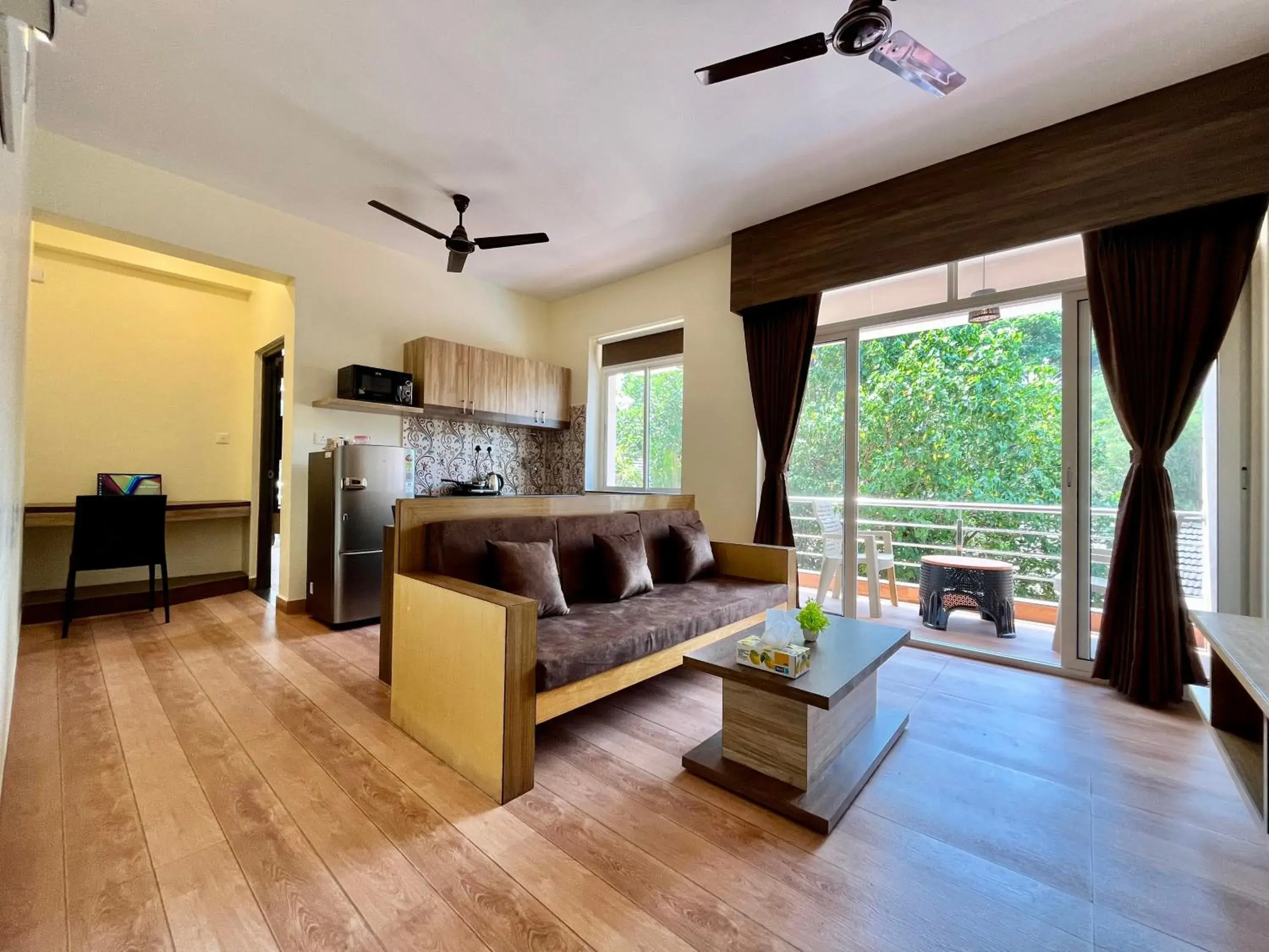 Deluxe Suite in Lykke Suites- 2-min Drive to Colva Beach-By Goan Felicidade Hospitality PVT LTD Deluxe Suite in Lykke Suites- 2-min Drive to Colva Beach-By Goan Felicidade Hospitality PVT LTD