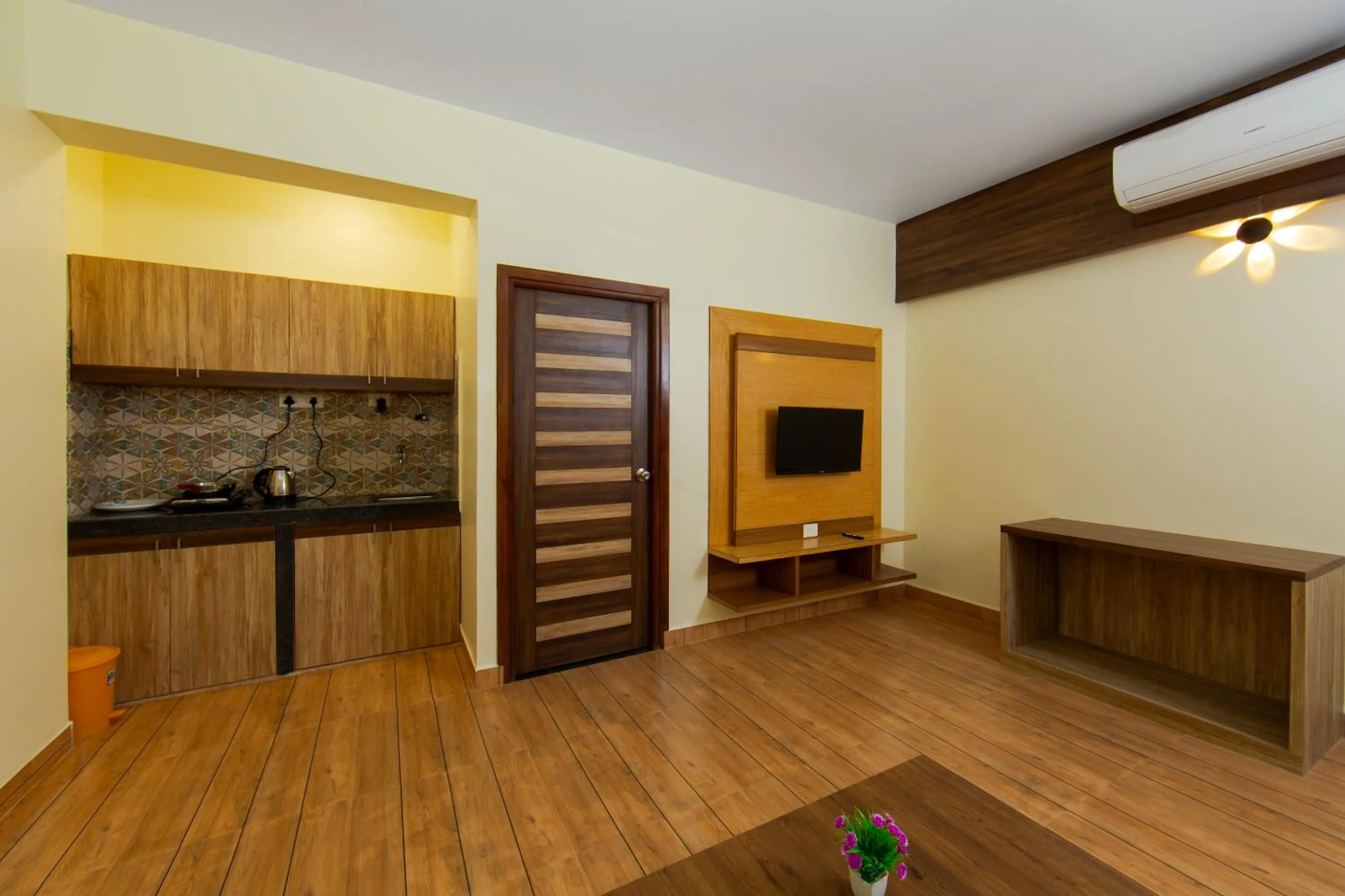 TV and multimedia in Lykke Suites- 2-min Drive to Colva Beach-By Goan Felicidade Hospitality PVT LTD
