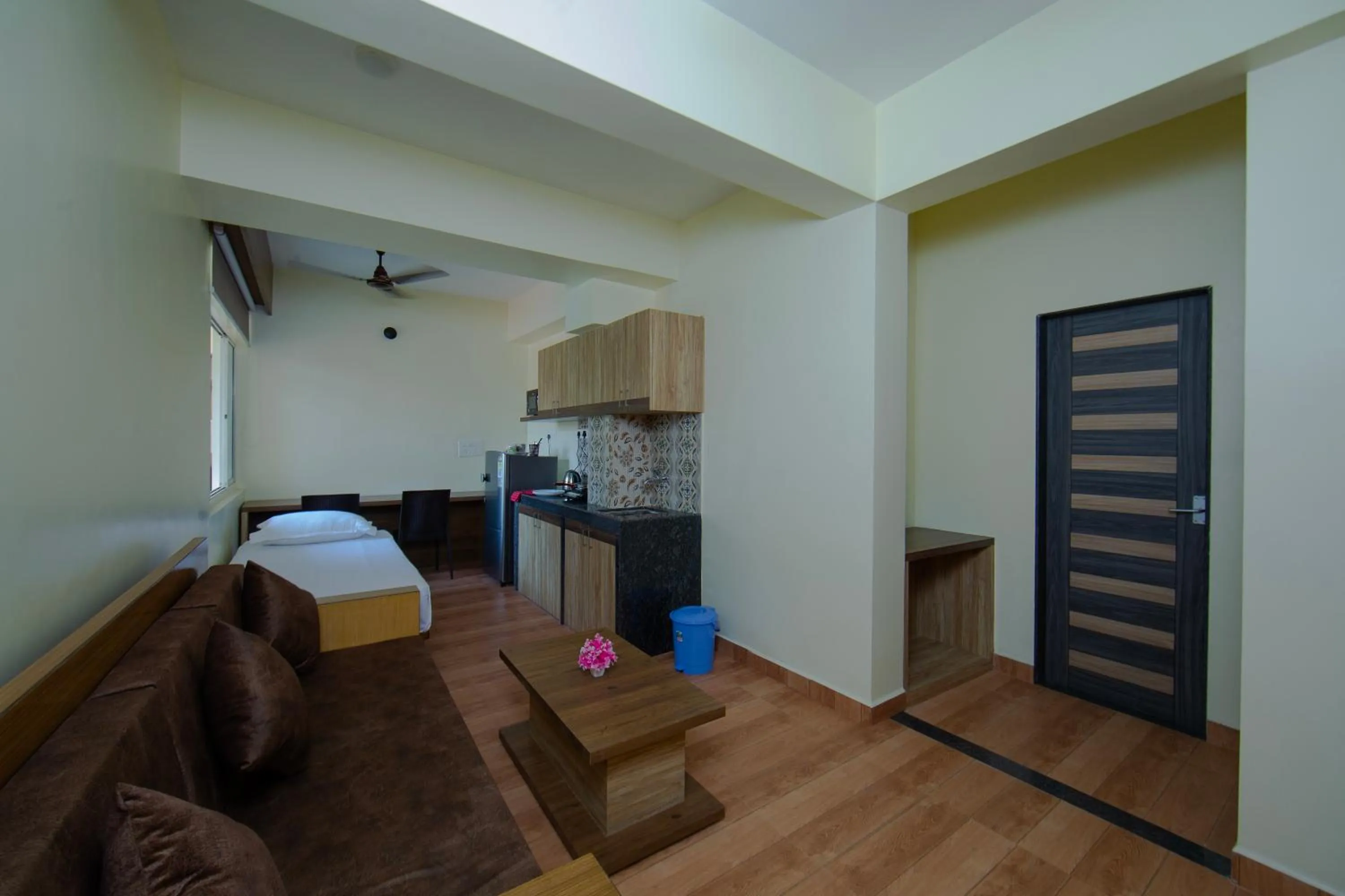 Bed in Lykke Suites- 2-min Drive to Colva Beach-By Goan Felicidade Hospitality PVT LTD