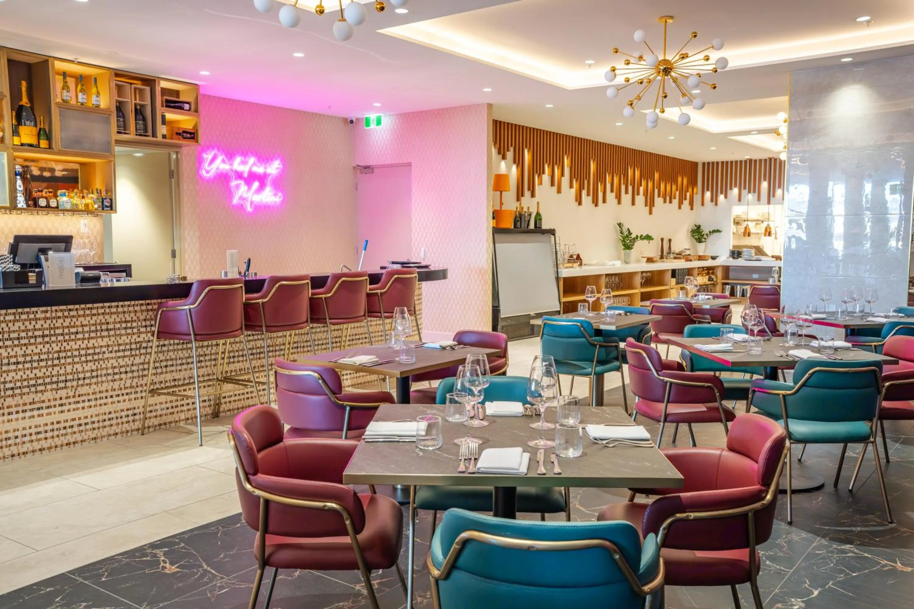 Restaurant/places to eat in TRYP by Wyndham Southport Gold Coast Hotel Apartments