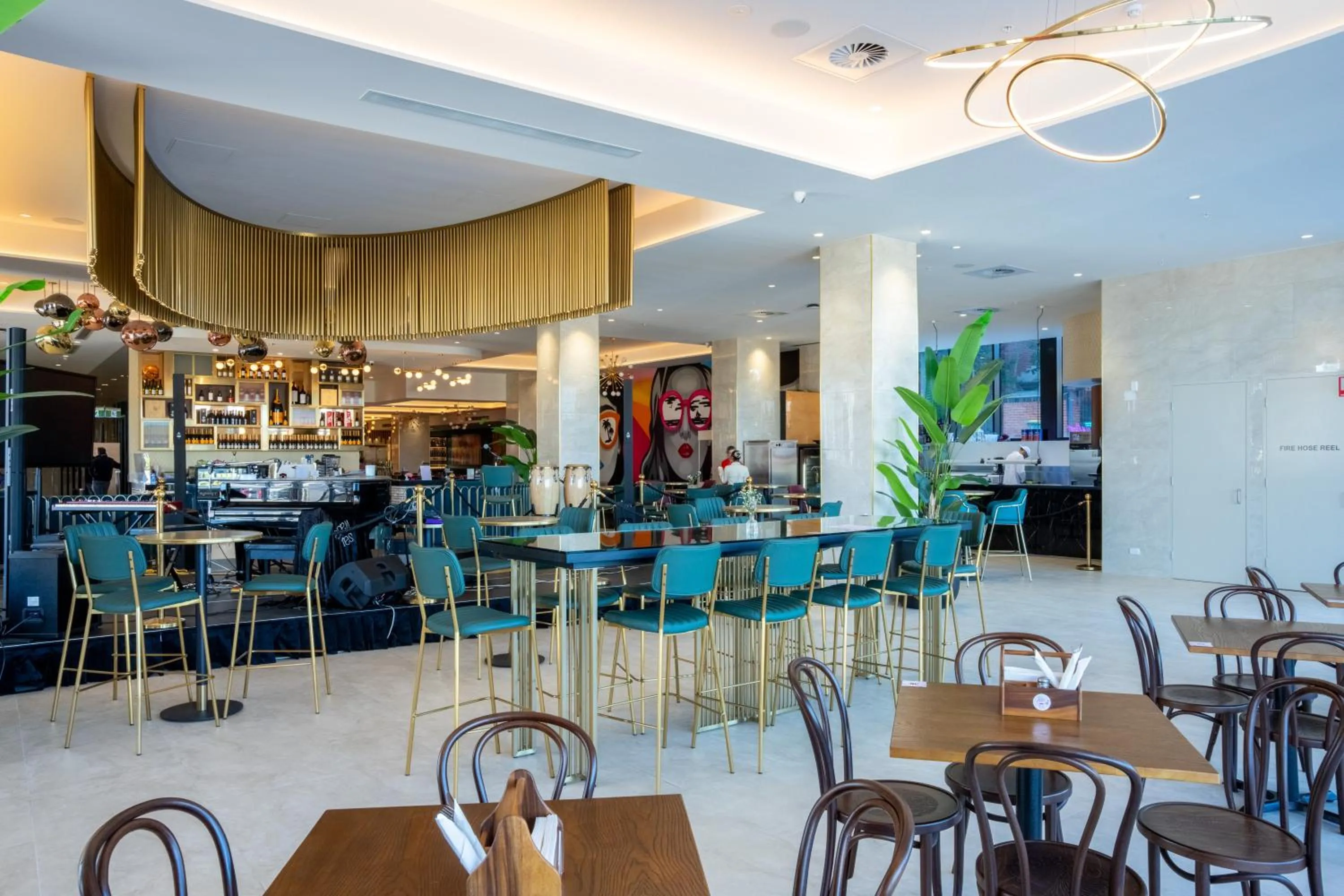 Restaurant/places to eat in TRYP by Wyndham Southport Gold Coast Hotel Apartments