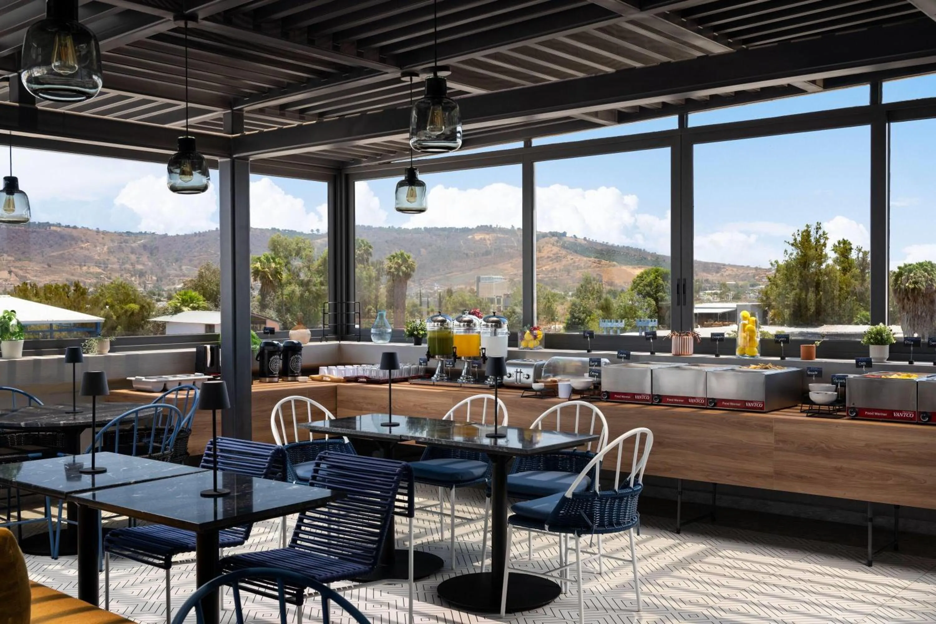 Restaurant/places to eat in TRYP By Wyndham Ciudad Guzmán UTTSA