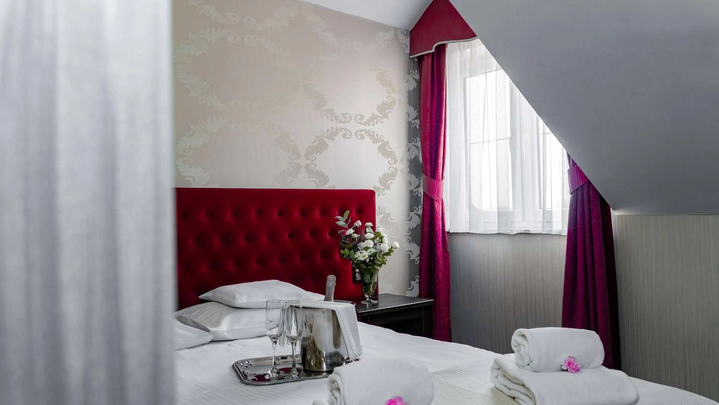 Hotel Restauracja VILLA BOLESTRASZYCE- PRZEMYŚL