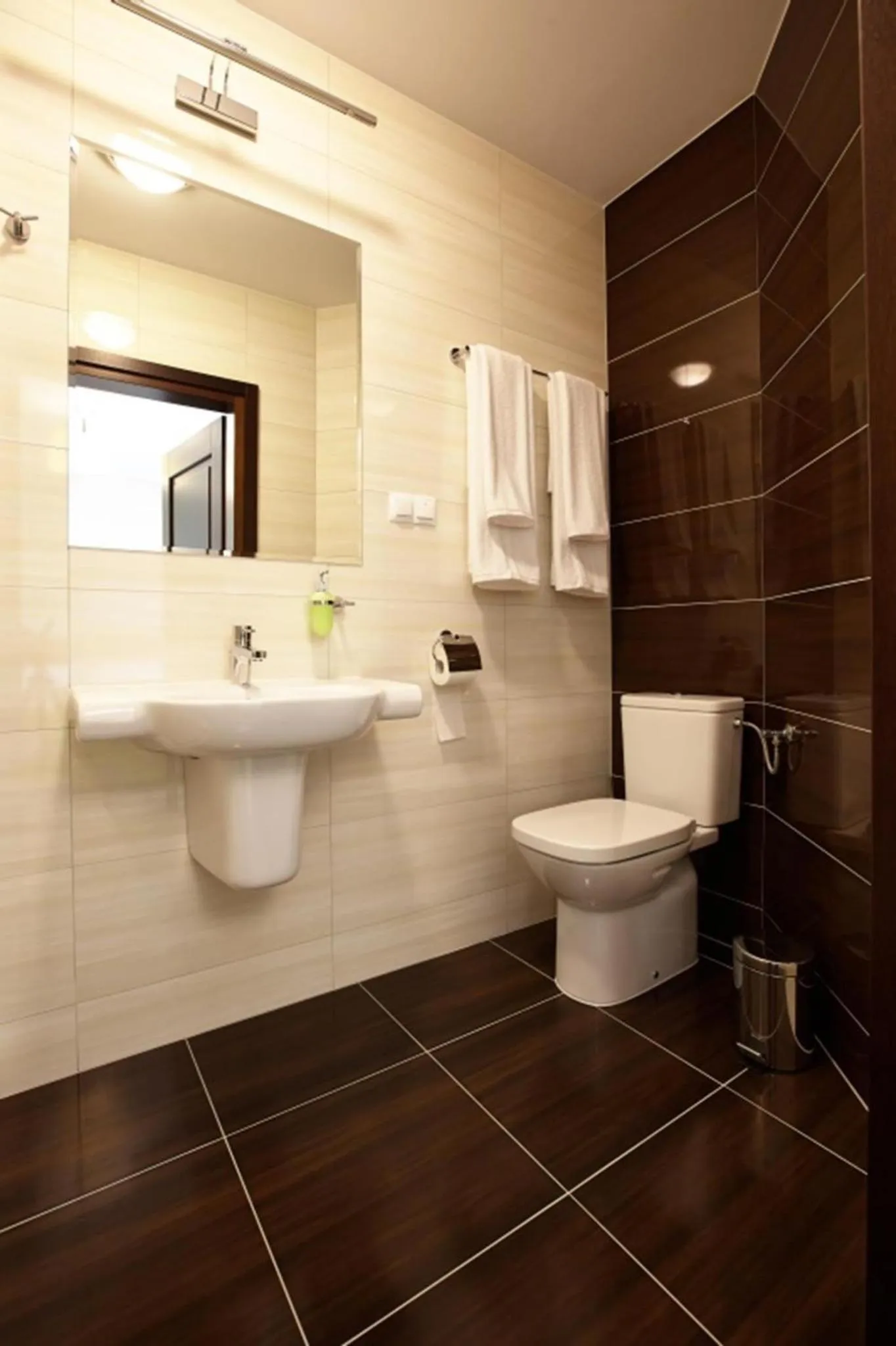 Bathroom in Hotel Restauracja VILLA BOLESTRASZYCE- PRZEMYŚL