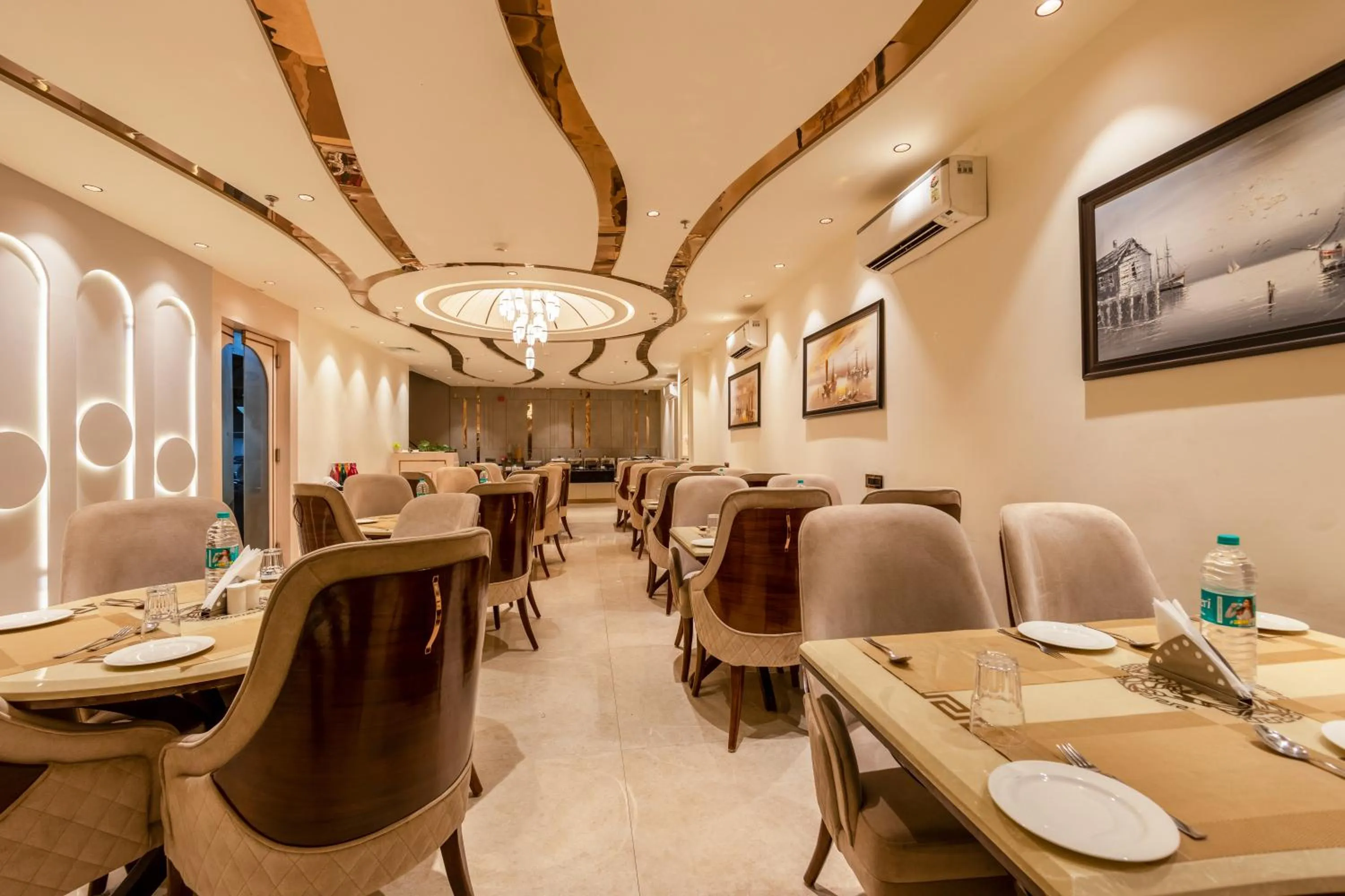 Restaurant/places to eat in Dahabi Venue Premium- Free Airport Pick up or Drop