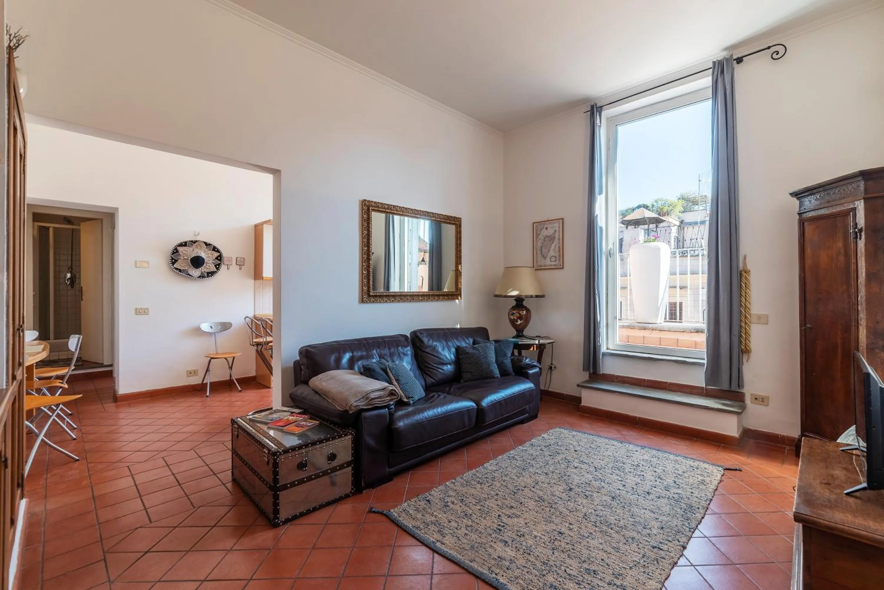 Dining area in Spanish Steps Corner