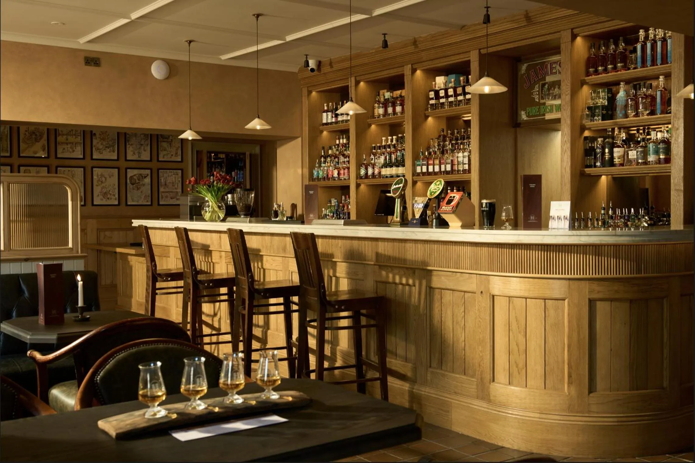 Restaurant/places to eat in The Harbourview Hotel