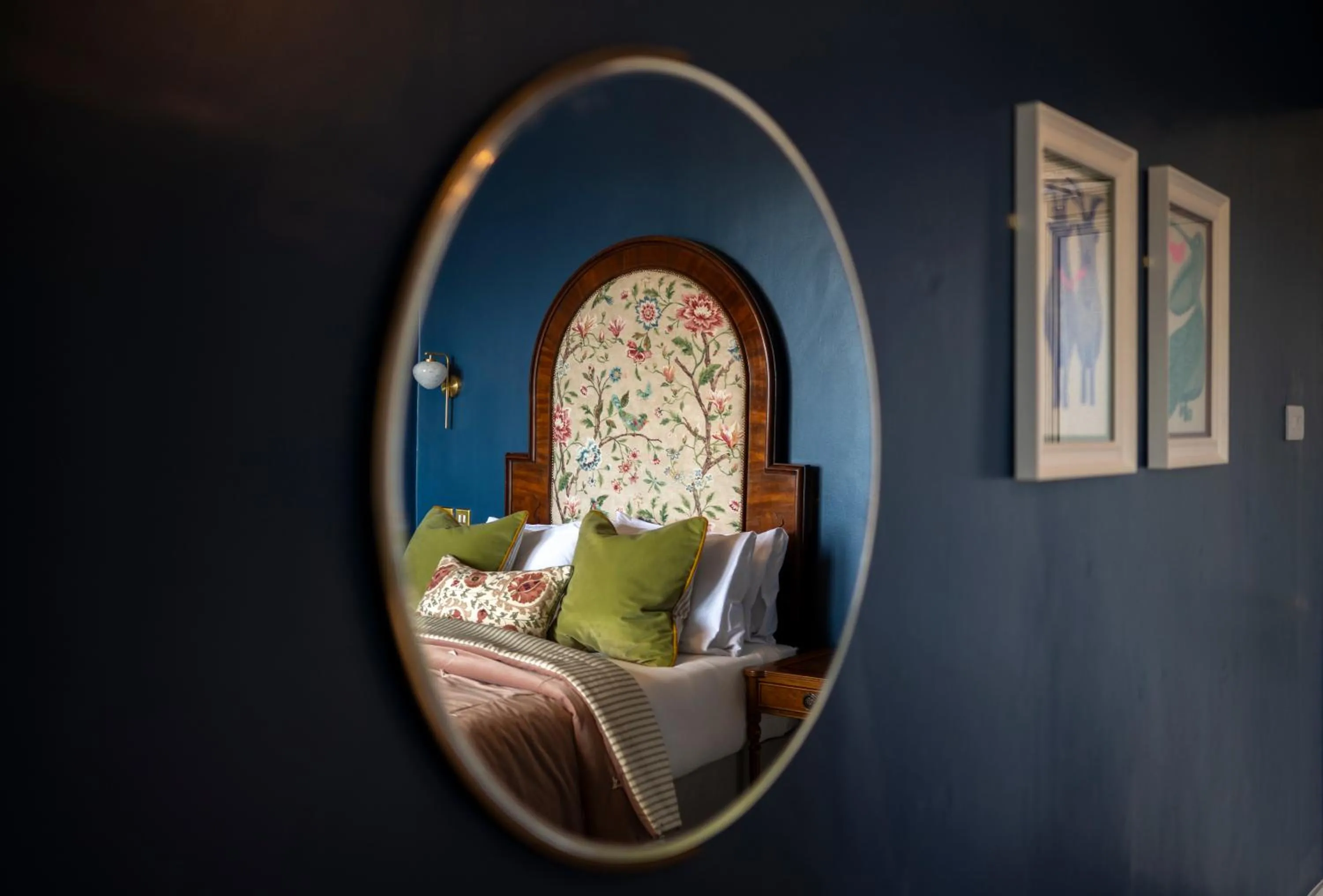 Bedroom in The Harbourview Hotel