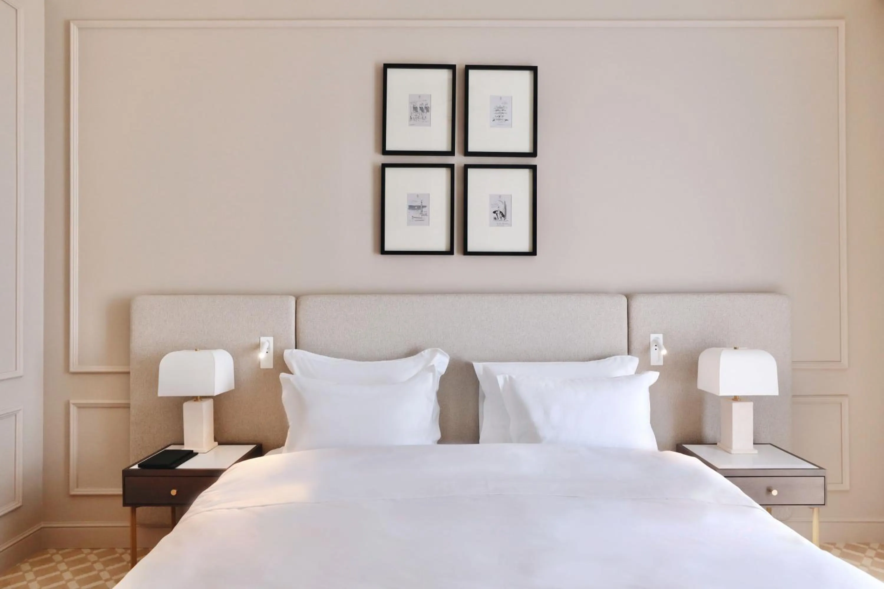 Bedroom, Bed in The Bristol Belgrade