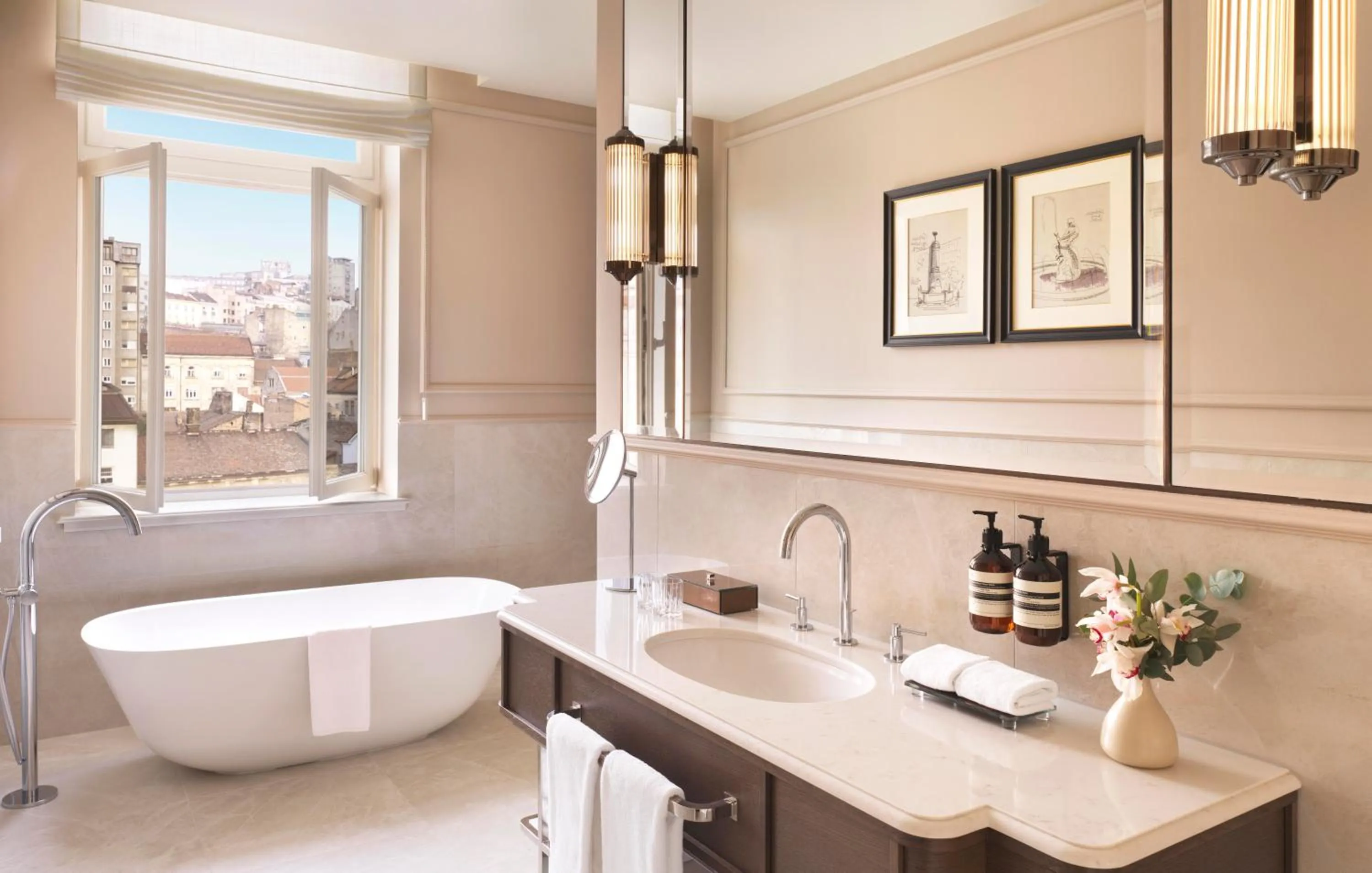 Bathroom in The Bristol Belgrade