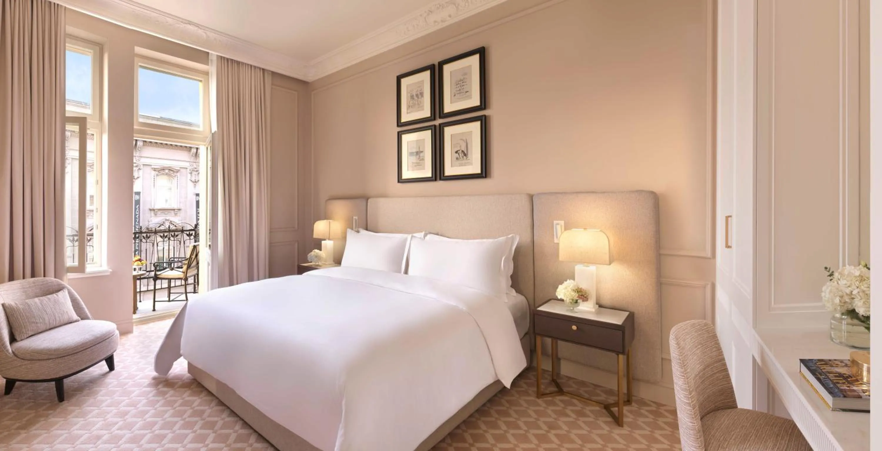 Bedroom, Bed in The Bristol Belgrade