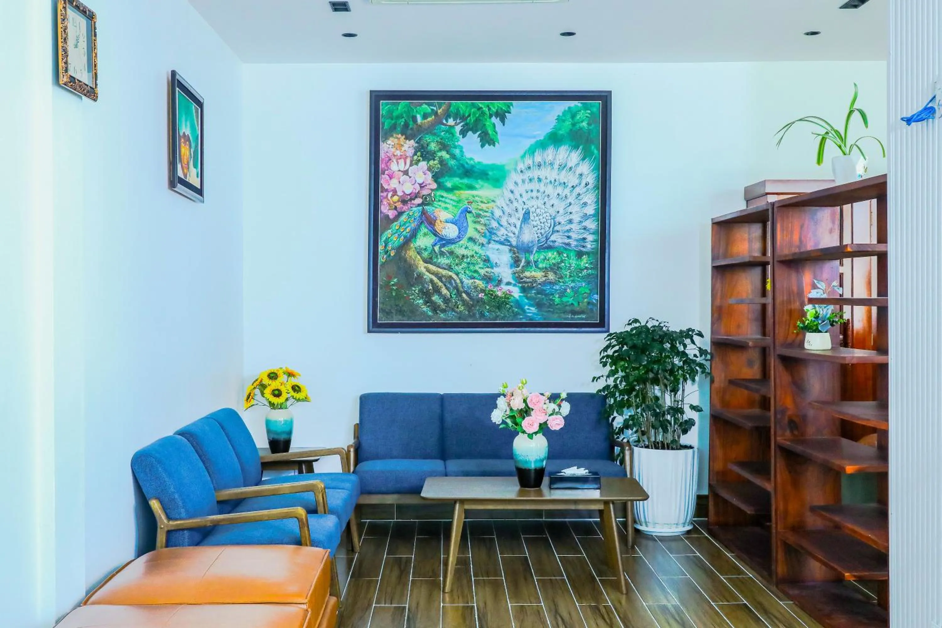 Seating area in Sea Breeze Resort