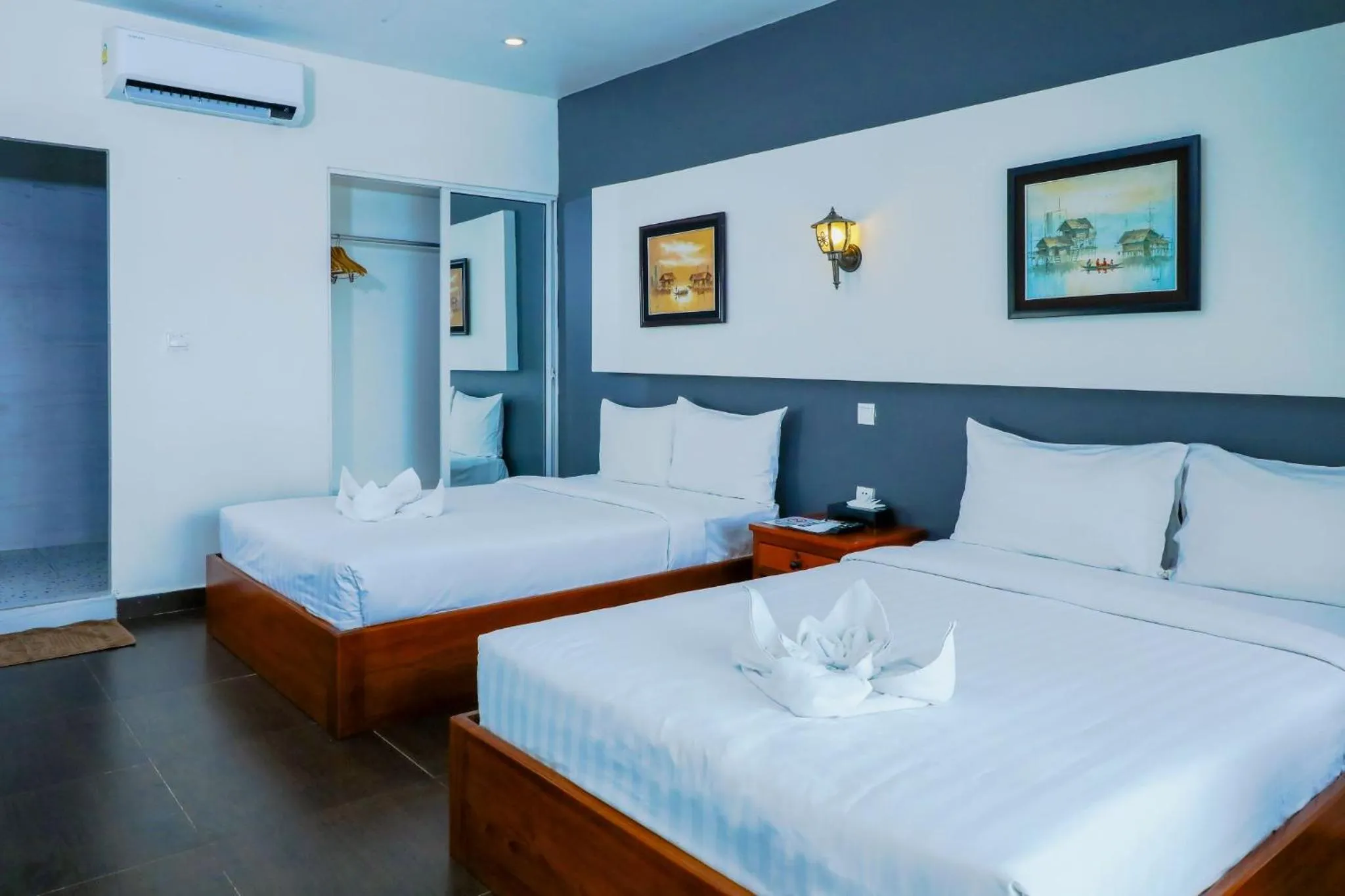 Property building, Bed in Sea Breeze Resort