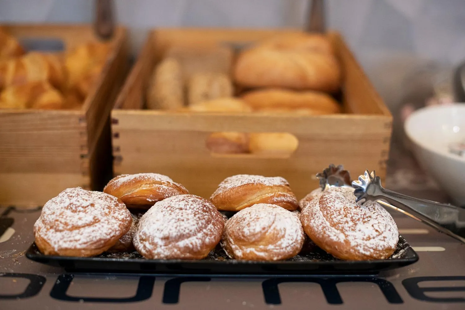 Buffet breakfast in Estudiotel Alicante